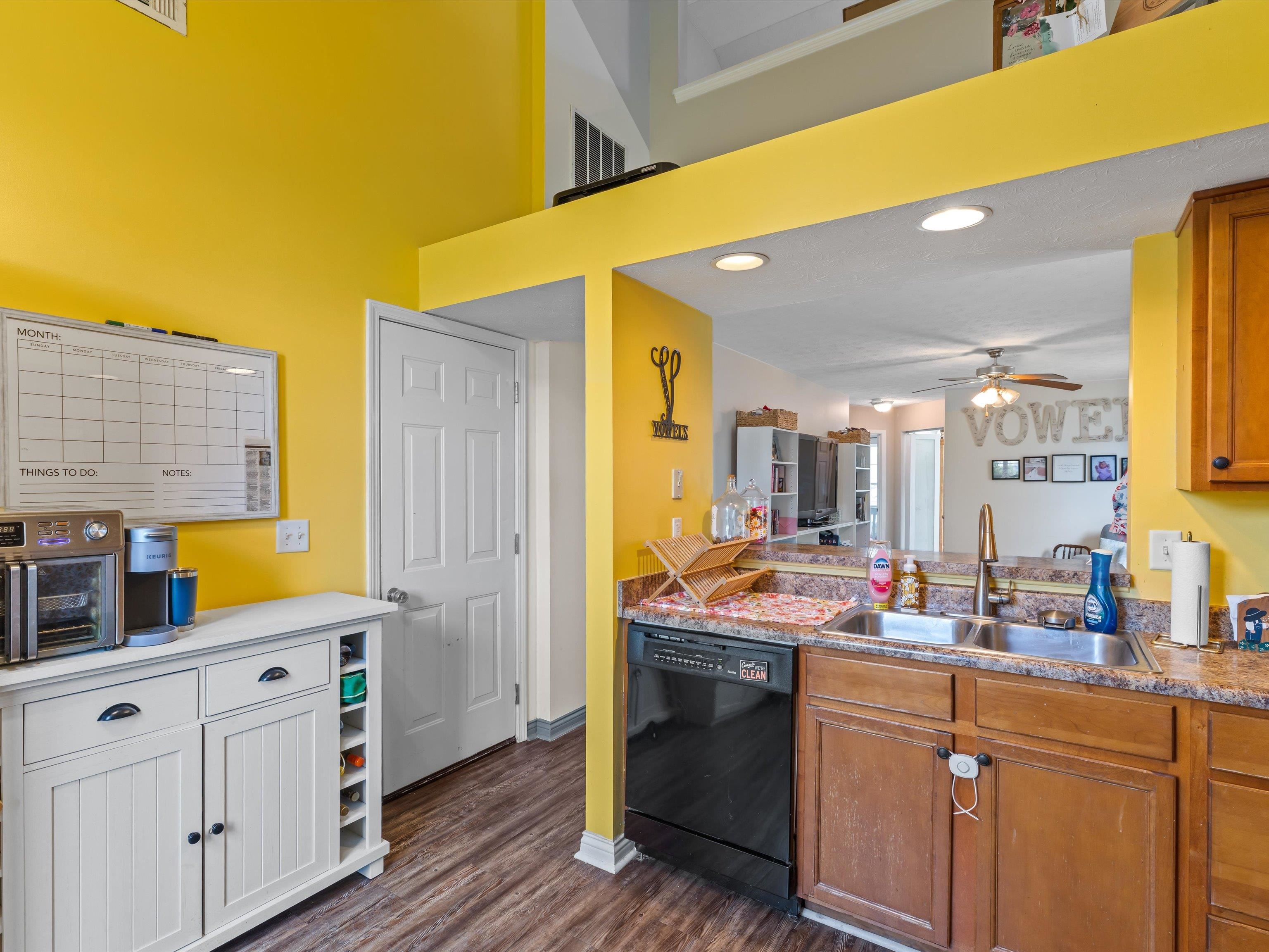 2205 Village Run, Owensboro, Kentucky 42303, 3 Bedrooms Bedrooms, ,2 BathroomsBathrooms,Single Family Residence,For Sale,Village Run,92125