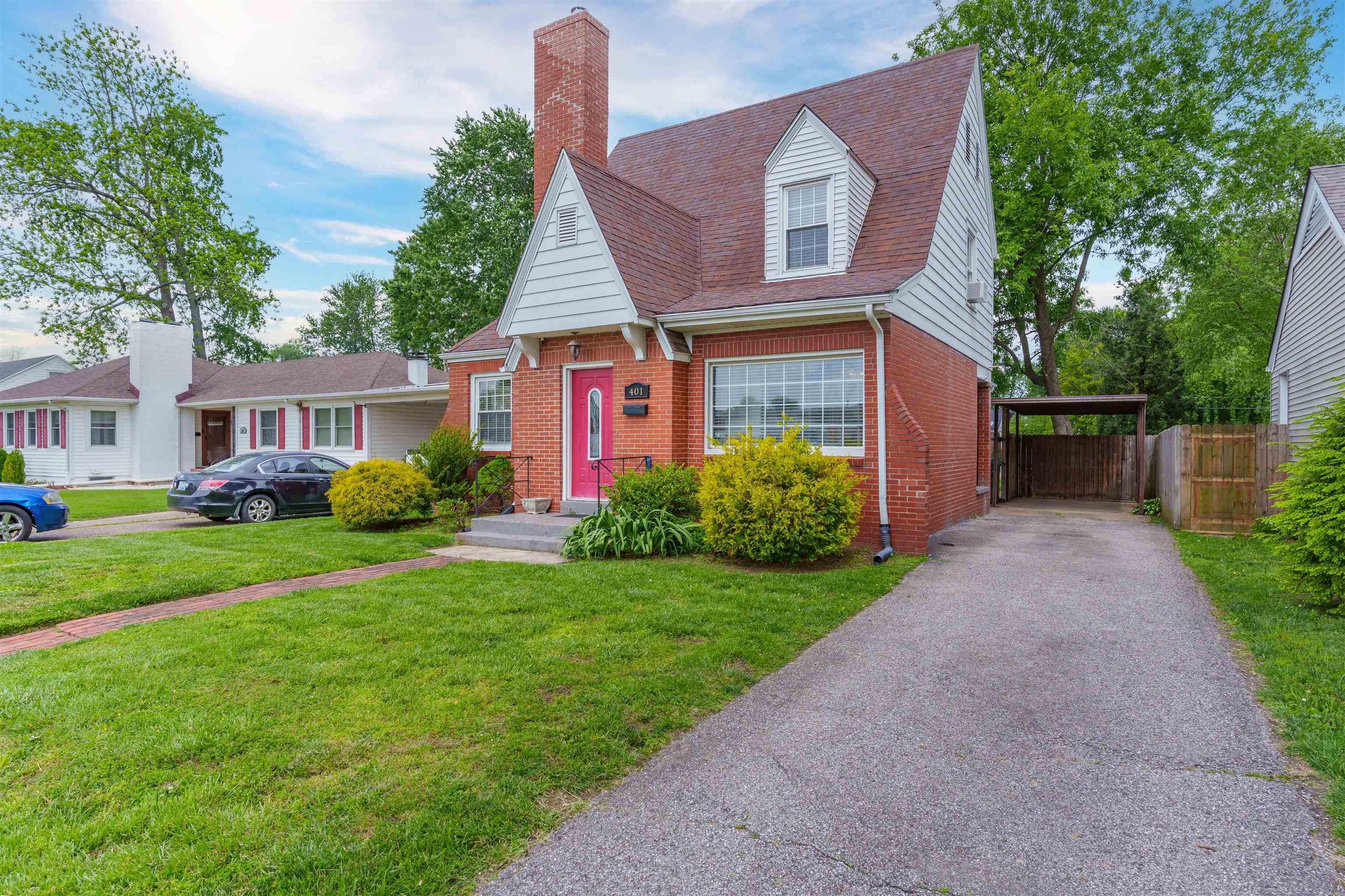 401 24th St, Owensboro, Kentucky 42303, 2 Bedrooms Bedrooms, ,1 BathroomBathrooms,Single Family Residence,For Sale,24th St,92126