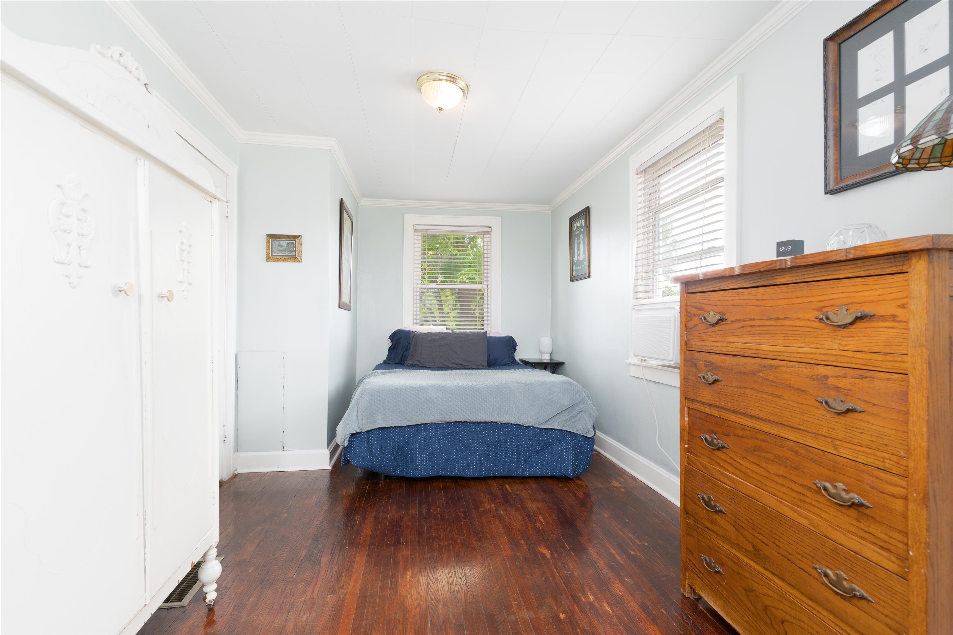 401 24th St, Owensboro, Kentucky 42303, 2 Bedrooms Bedrooms, ,1 BathroomBathrooms,Single Family Residence,For Sale,24th St,92126