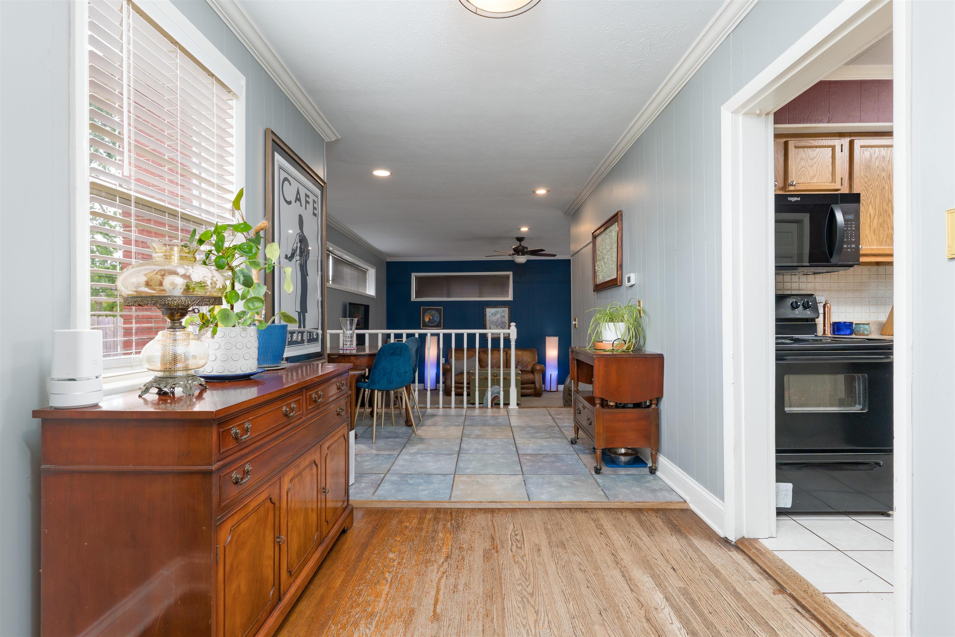 401 24th St, Owensboro, Kentucky 42303, 2 Bedrooms Bedrooms, ,1 BathroomBathrooms,Single Family Residence,For Sale,24th St,92126