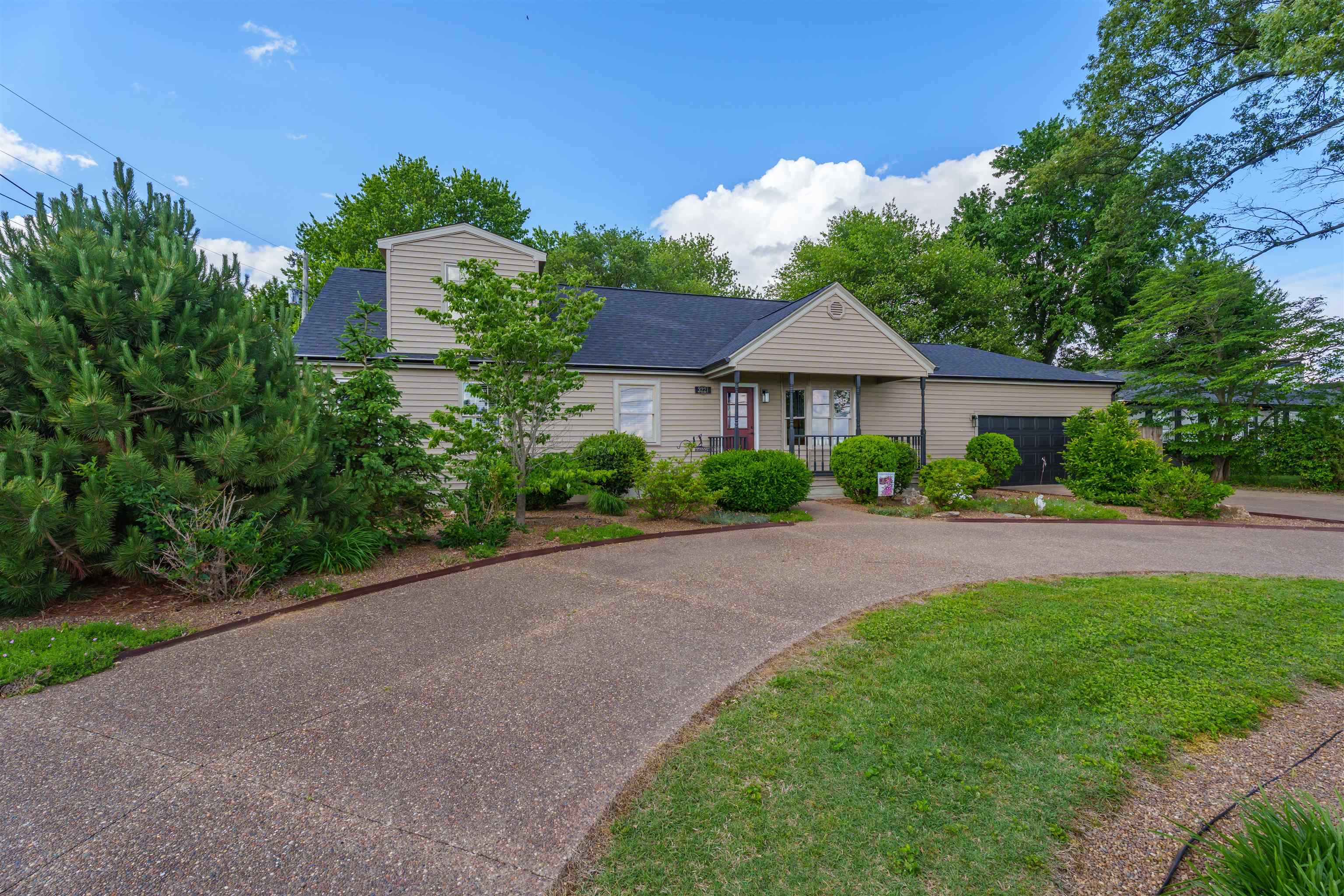 3221 Bittel Rd, Owensboro, Kentucky 42301, 4 Bedrooms Bedrooms, ,3 BathroomsBathrooms,Single Family Residence,For Sale,Bittel Rd,92127