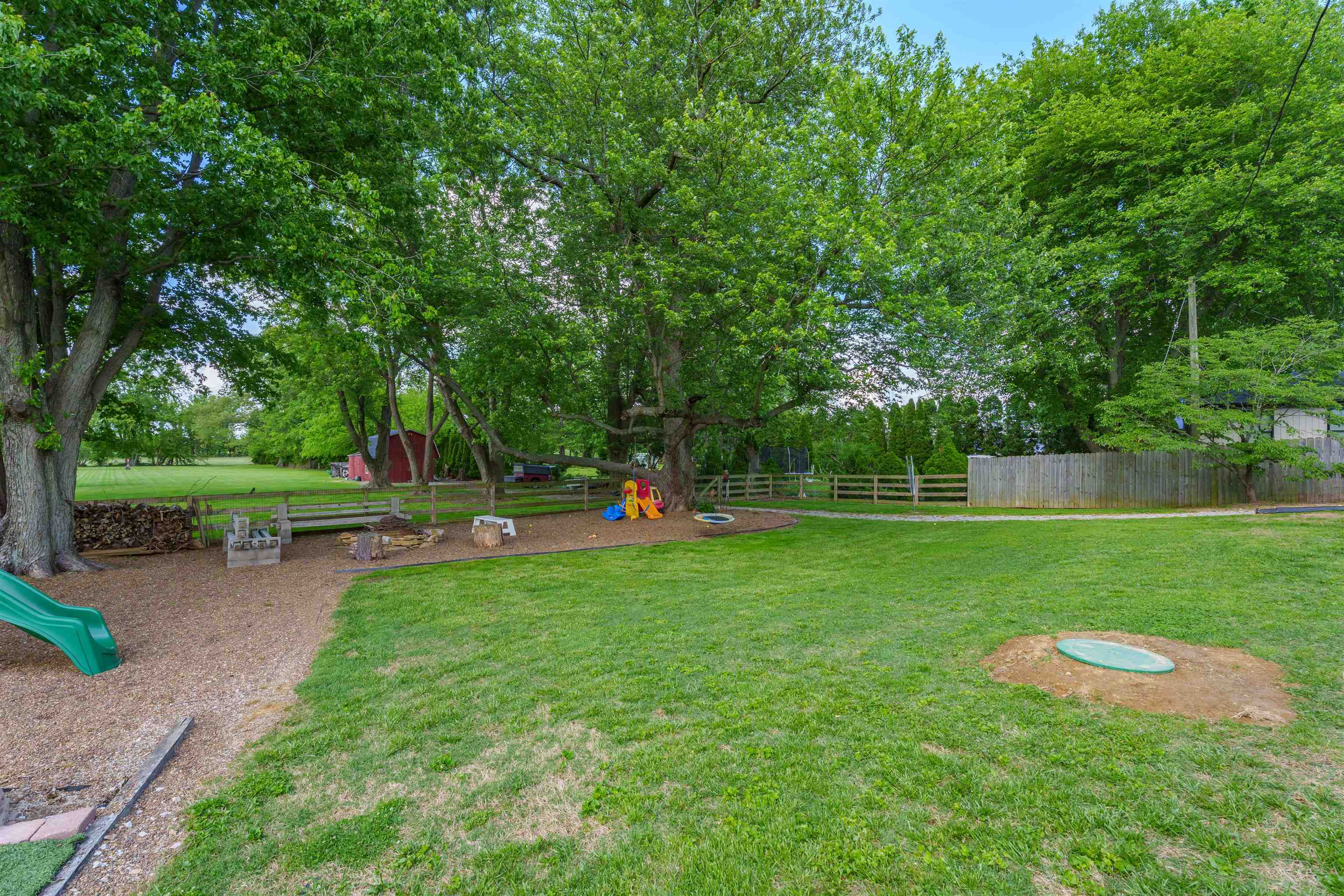 3221 Bittel Rd, Owensboro, Kentucky 42301, 4 Bedrooms Bedrooms, ,3 BathroomsBathrooms,Single Family Residence,For Sale,Bittel Rd,92127