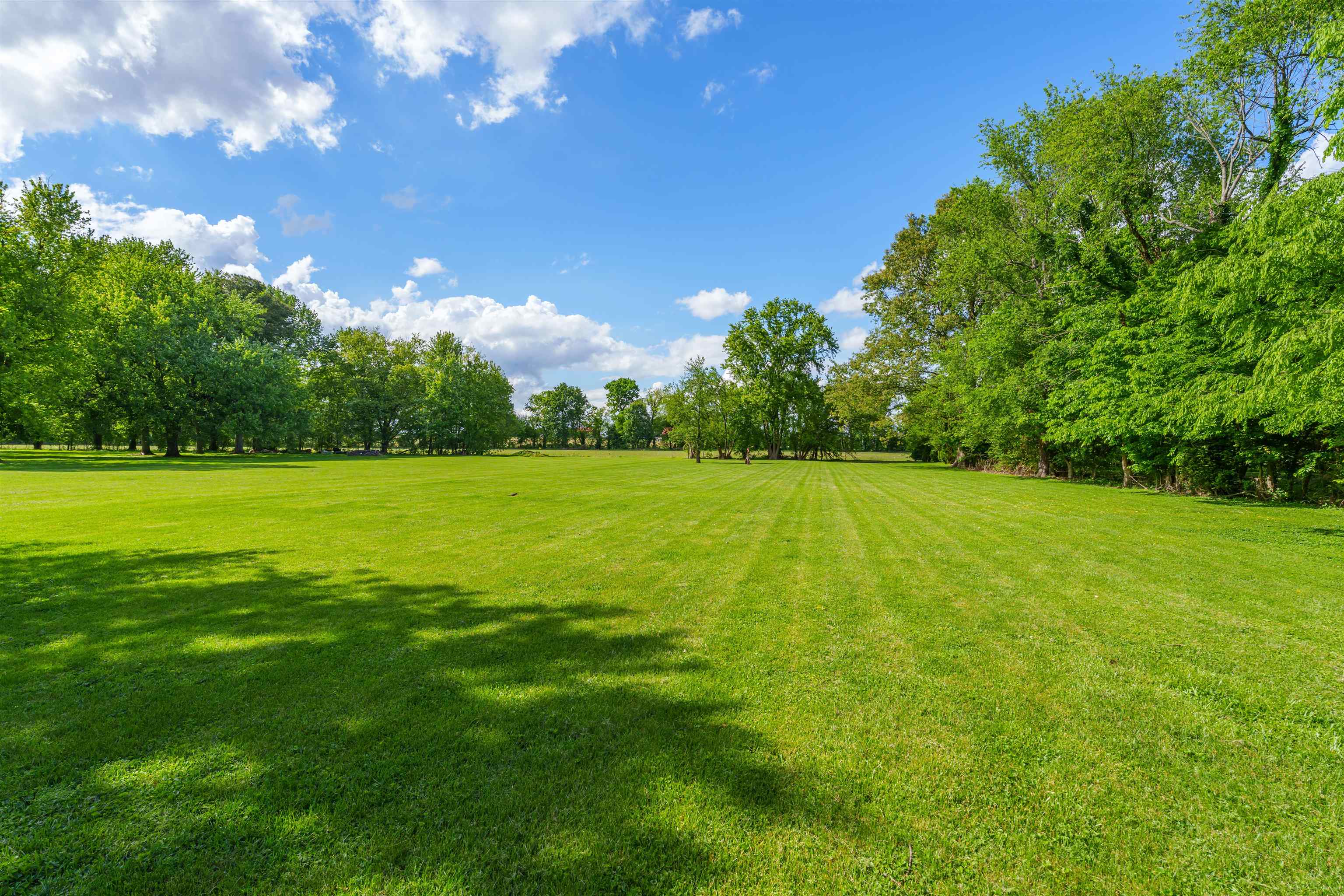 3221 Bittel Rd, Owensboro, Kentucky 42301, 4 Bedrooms Bedrooms, ,3 BathroomsBathrooms,Single Family Residence,For Sale,Bittel Rd,92127