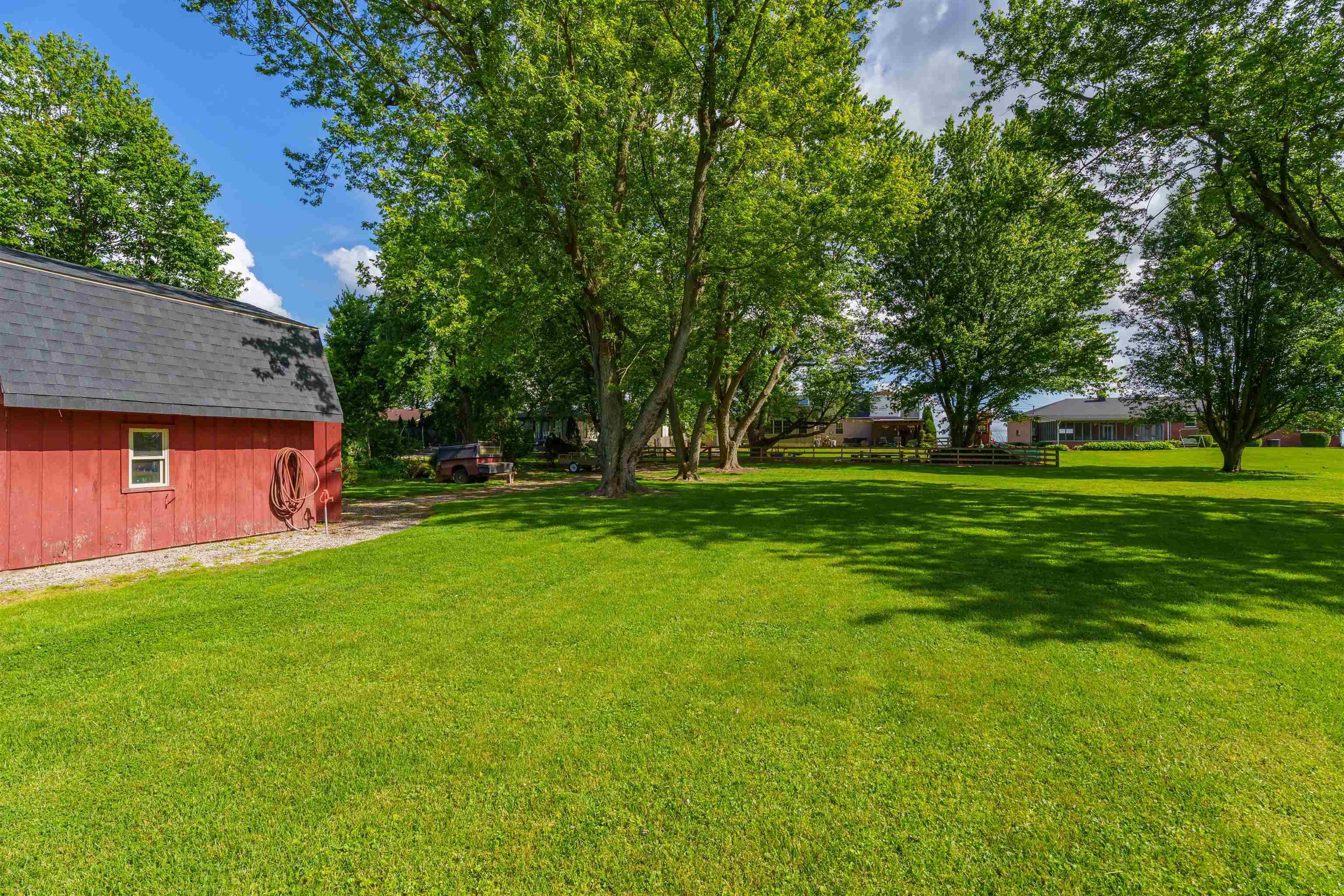 3221 Bittel Rd, Owensboro, Kentucky 42301, 4 Bedrooms Bedrooms, ,3 BathroomsBathrooms,Single Family Residence,For Sale,Bittel Rd,92127