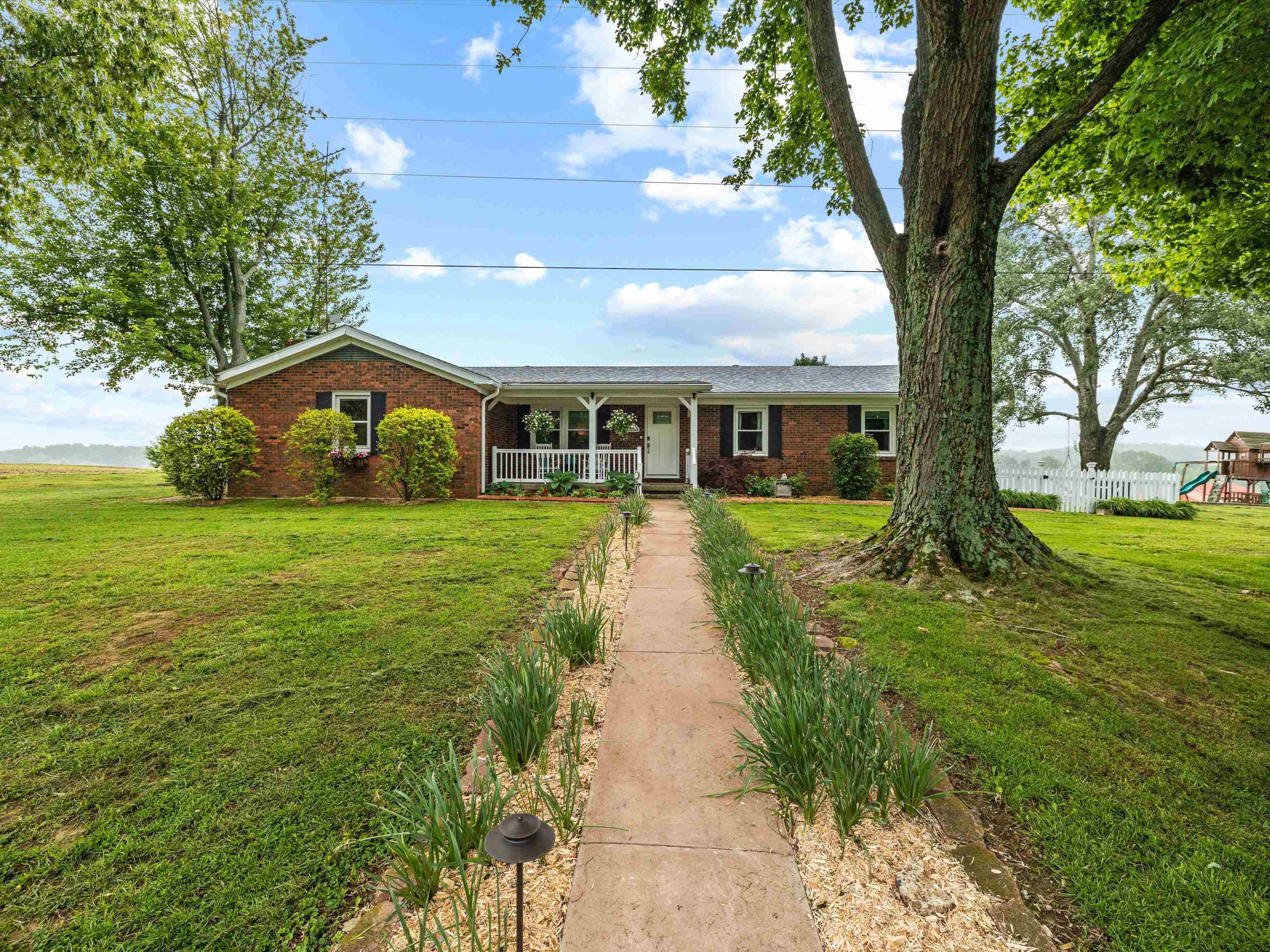 6350 Ditto Rd, Philpot, Kentucky 42366, 3 Bedrooms Bedrooms, ,2 BathroomsBathrooms,Single Family Residence,For Sale,Ditto Rd,92128