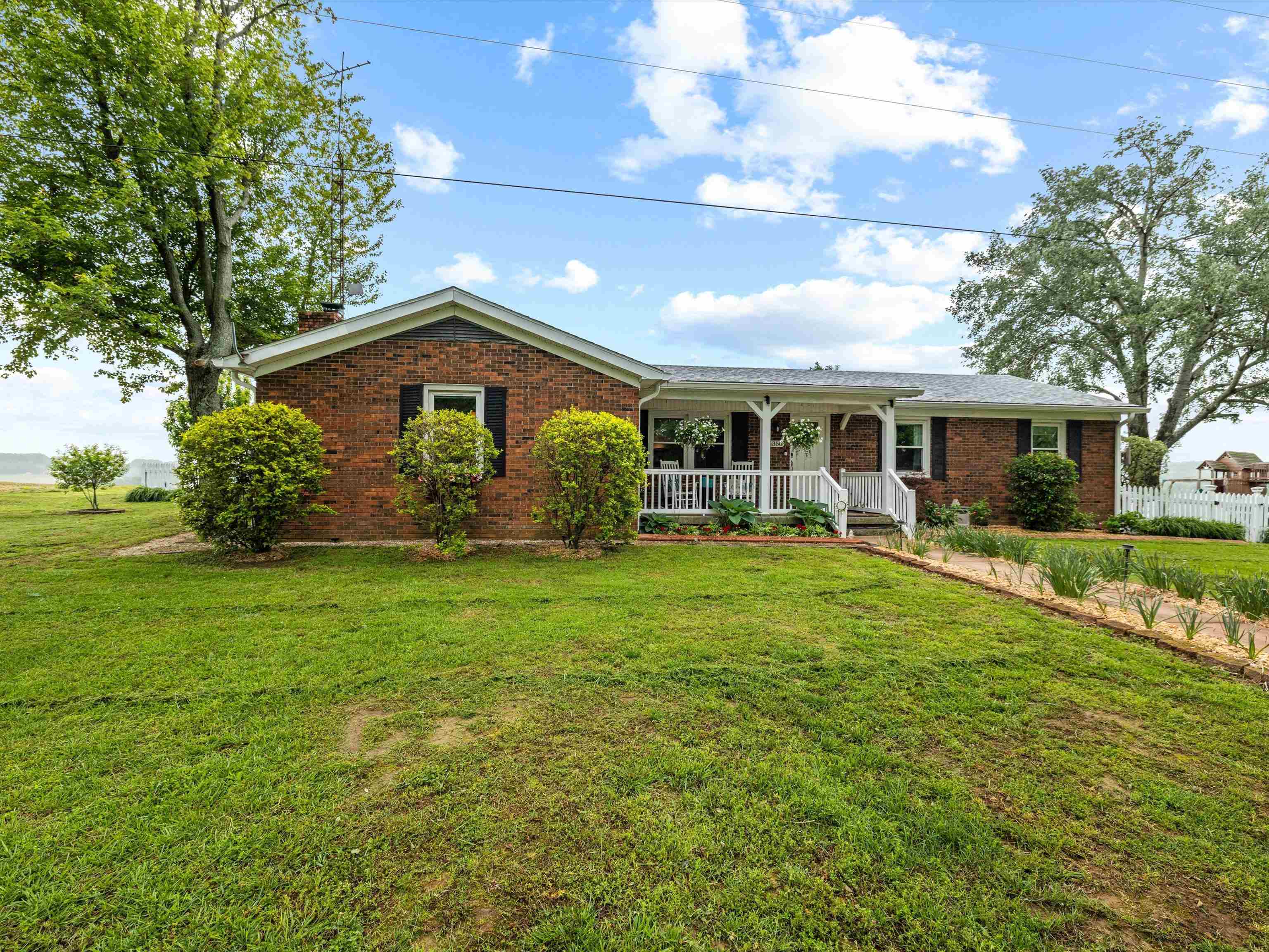 6350 Ditto Rd, Philpot, Kentucky 42366, 3 Bedrooms Bedrooms, ,2 BathroomsBathrooms,Single Family Residence,For Sale,Ditto Rd,92128