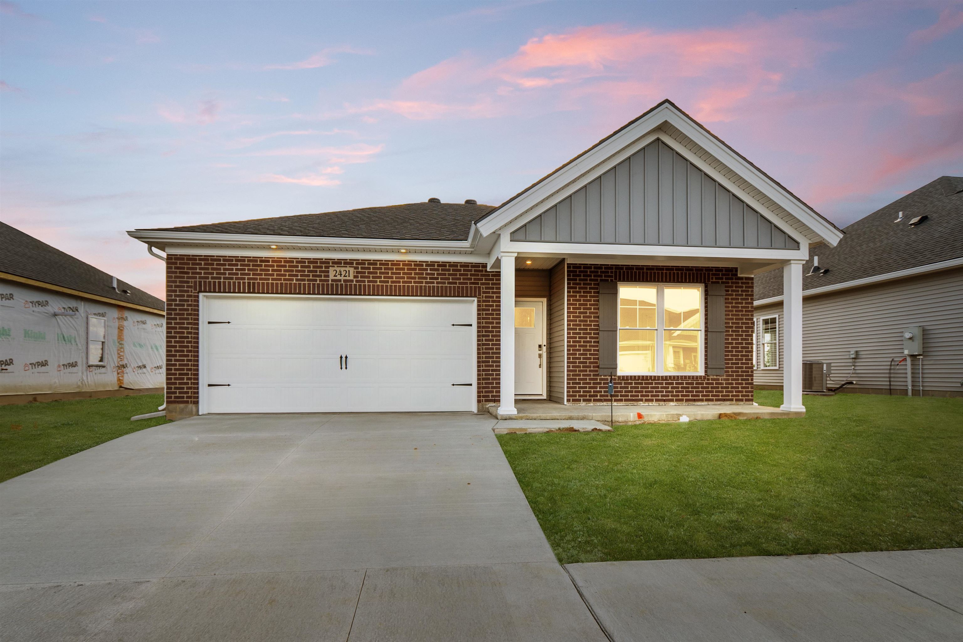 2421 Watson Circle, Owensboro, Kentucky 42301, 3 Bedrooms Bedrooms, ,2 BathroomsBathrooms,Single Family Residence,For Sale,Watson Circle,92129