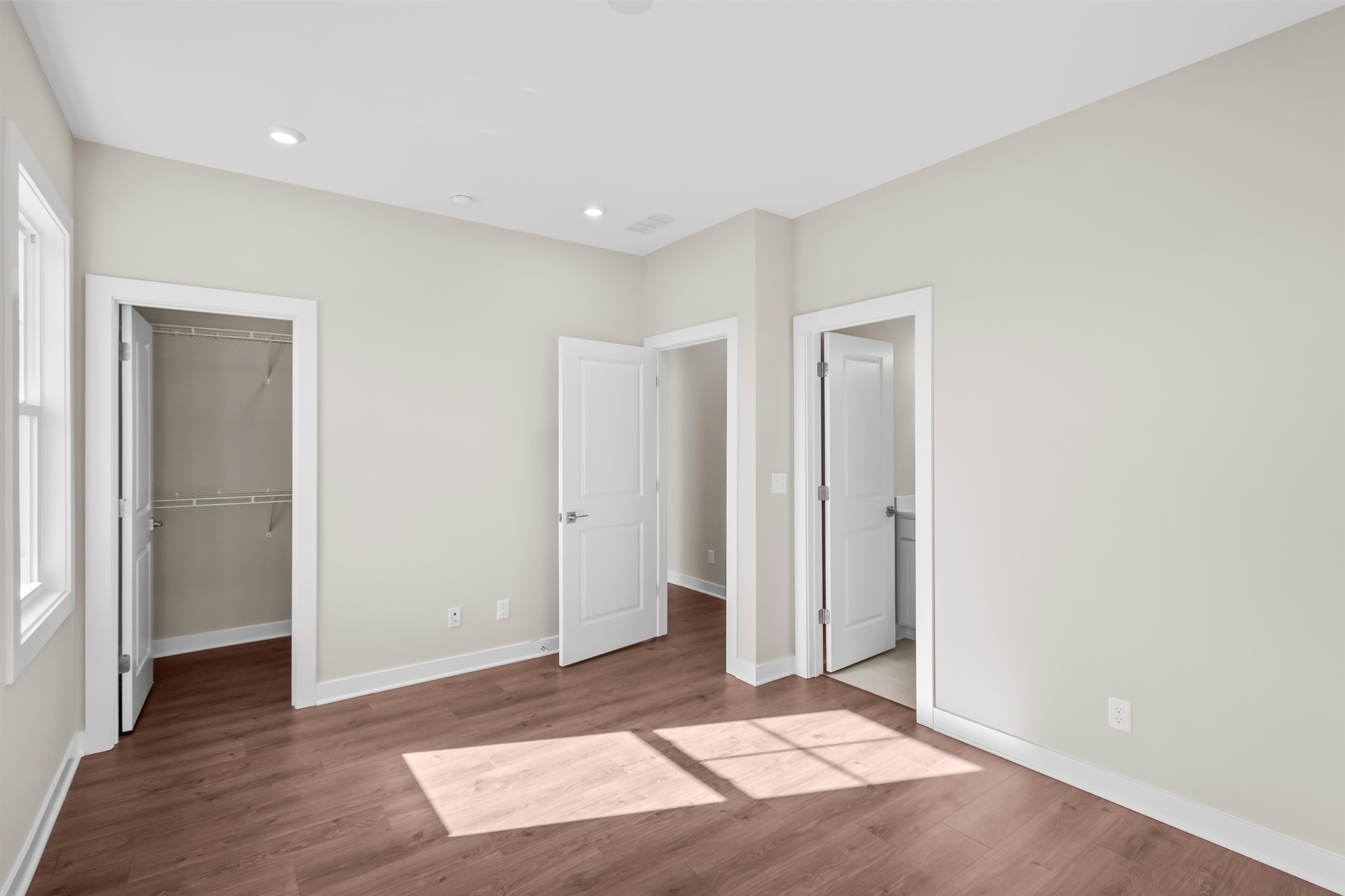 2421 Watson Circle, Owensboro, Kentucky 42301, 3 Bedrooms Bedrooms, ,2 BathroomsBathrooms,Single Family Residence,For Sale,Watson Circle,92129
