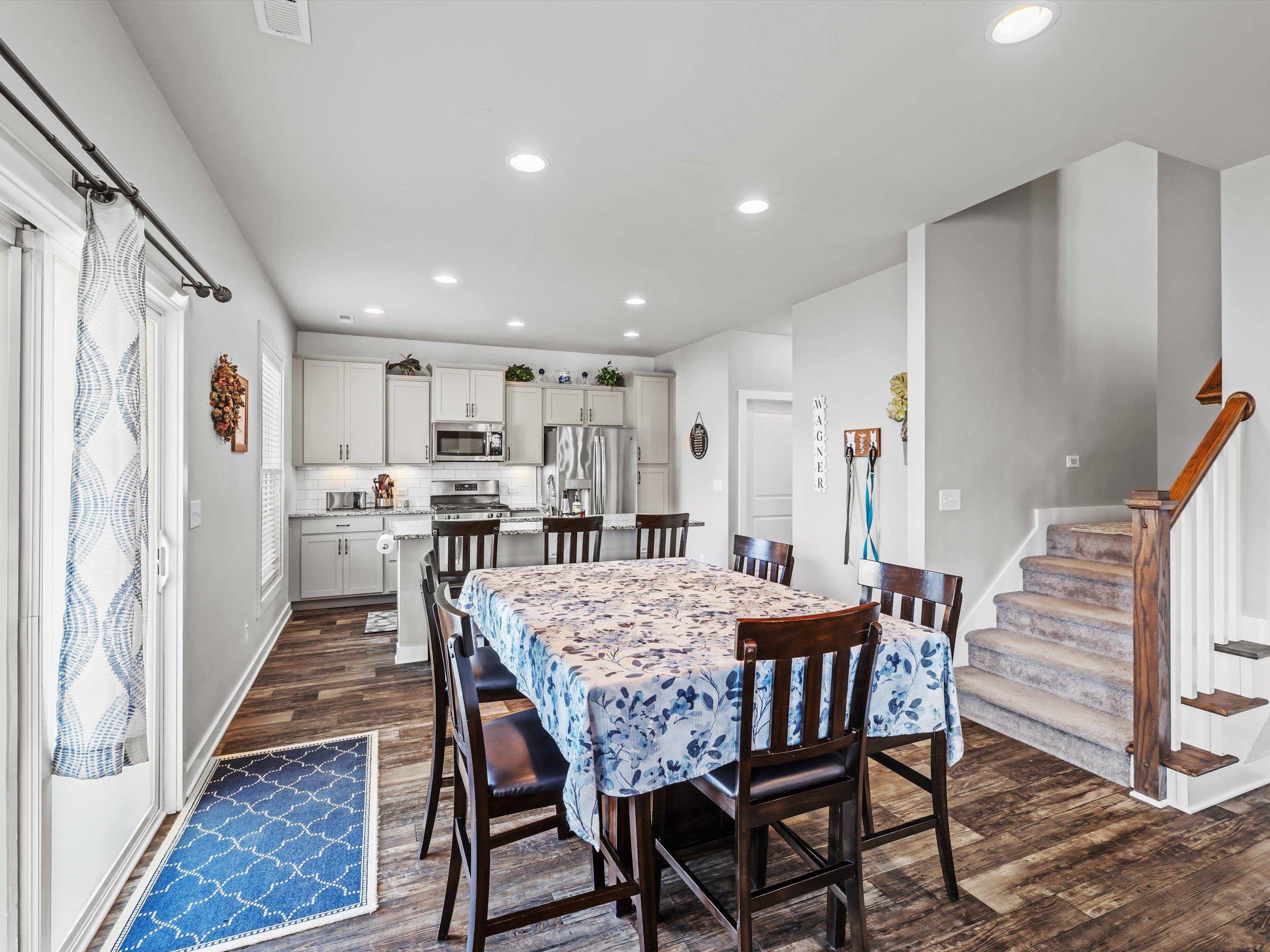 2289 Woodstone Court, Utica, Kentucky 42376, 4 Bedrooms Bedrooms, ,2 BathroomsBathrooms,Single Family Residence,For Sale,Woodstone Court,92130