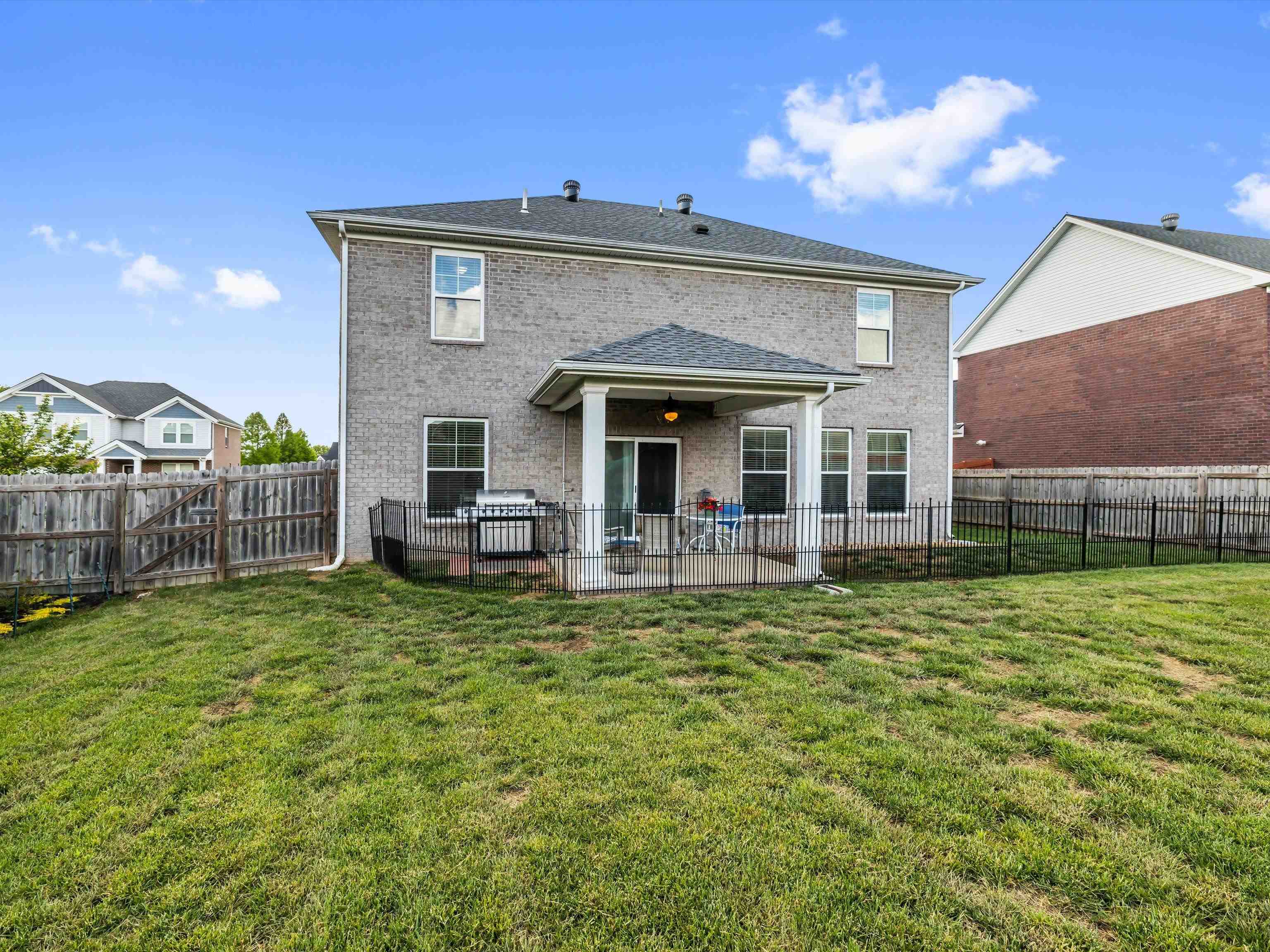 2289 Woodstone Court, Utica, Kentucky 42376, 4 Bedrooms Bedrooms, ,2 BathroomsBathrooms,Single Family Residence,For Sale,Woodstone Court,92130