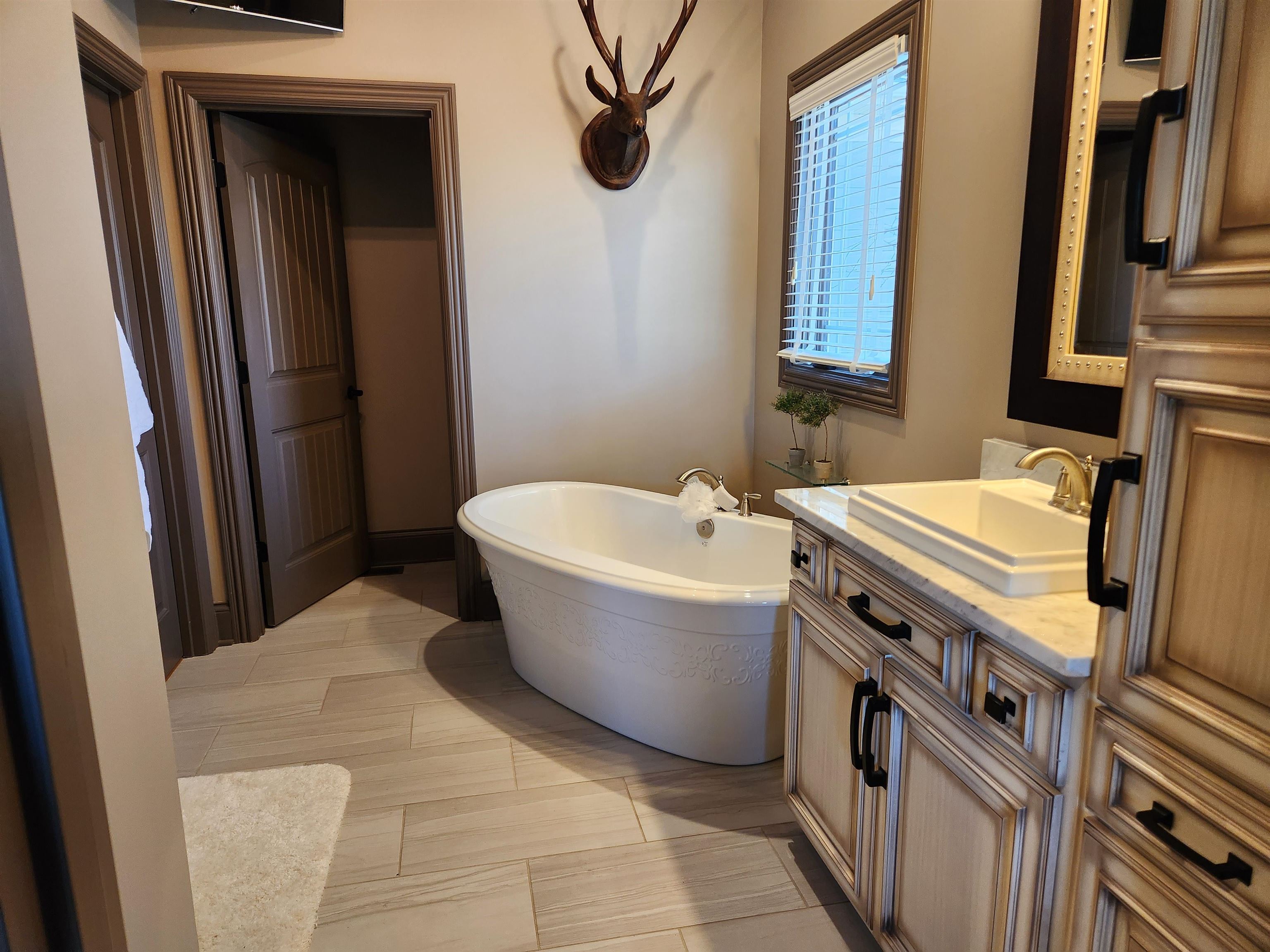824 Patriots Landing Ln., Falls of Rough, Kentucky 40119, 3 Bedrooms Bedrooms, ,3 BathroomsBathrooms,Single Family Residence,For Sale,Patriots Landing Ln.,92131