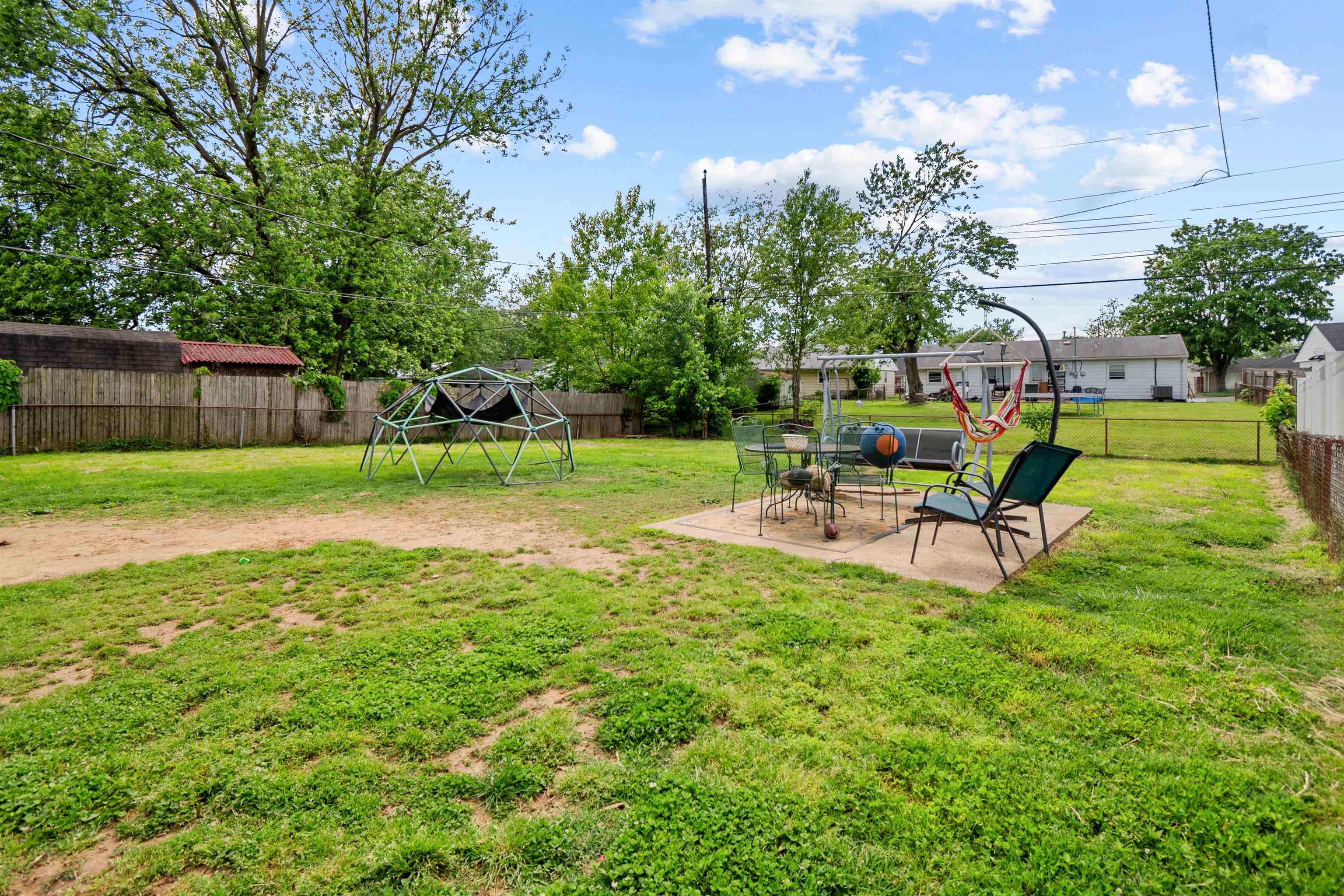 918 Gardenside Dr, Owensboro, Kentucky 42301-1623, 3 Bedrooms Bedrooms, ,1 BathroomBathrooms,Single Family Residence,For Sale,Gardenside Dr,92134