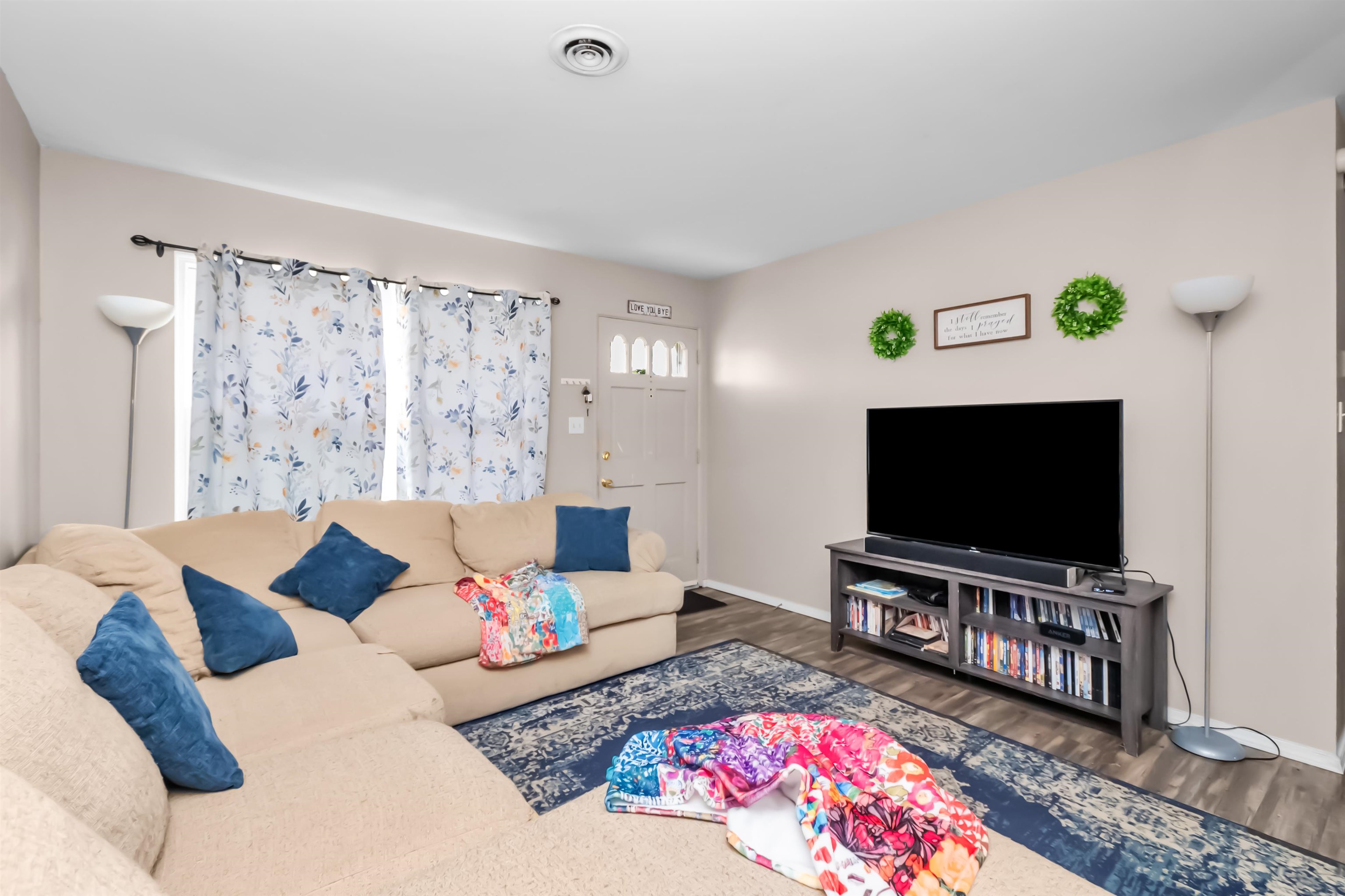 918 Gardenside Dr, Owensboro, Kentucky 42301-1623, 3 Bedrooms Bedrooms, ,1 BathroomBathrooms,Single Family Residence,For Sale,Gardenside Dr,92134