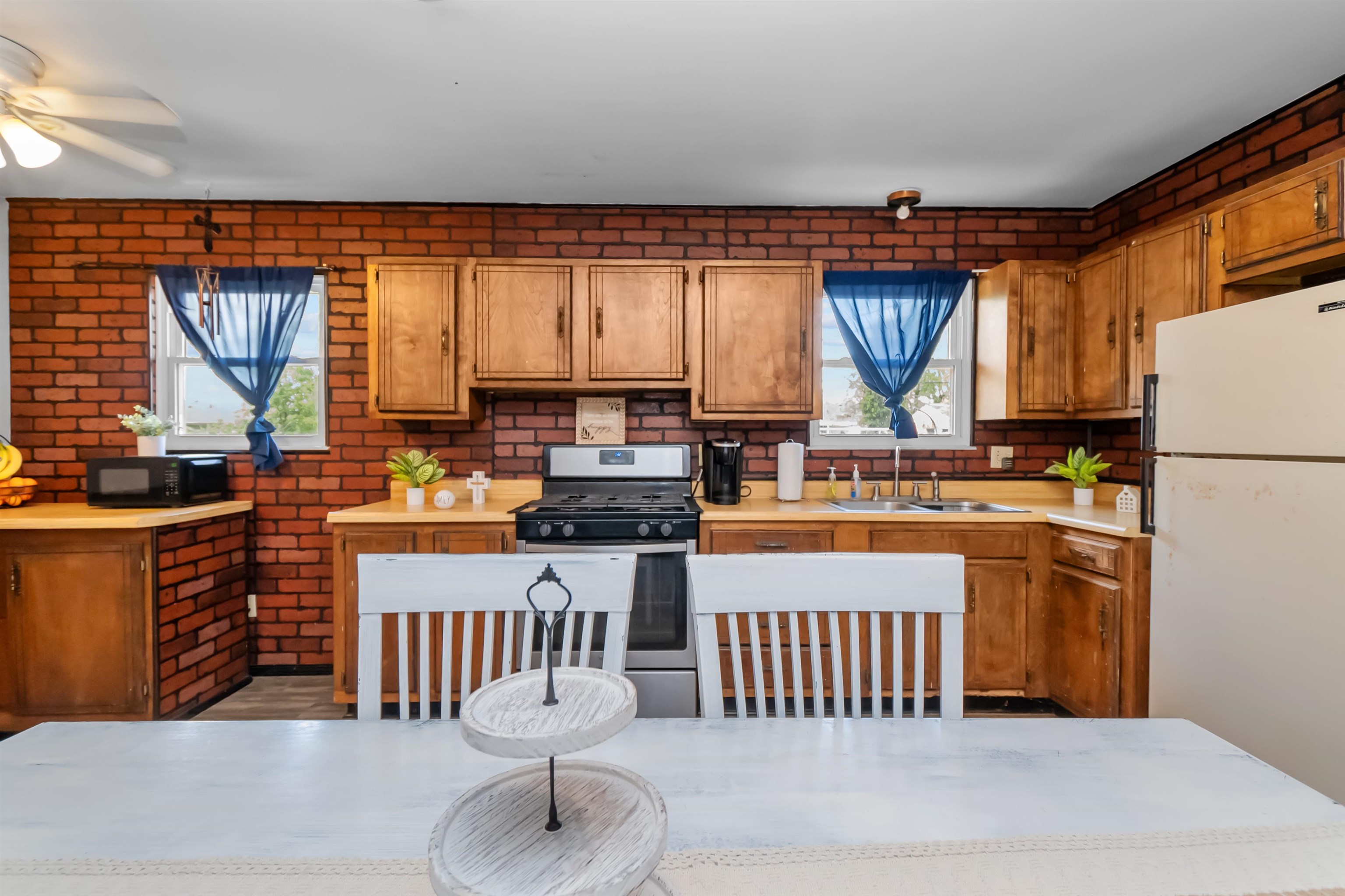 918 Gardenside Dr, Owensboro, Kentucky 42301-1623, 3 Bedrooms Bedrooms, ,1 BathroomBathrooms,Single Family Residence,For Sale,Gardenside Dr,92134