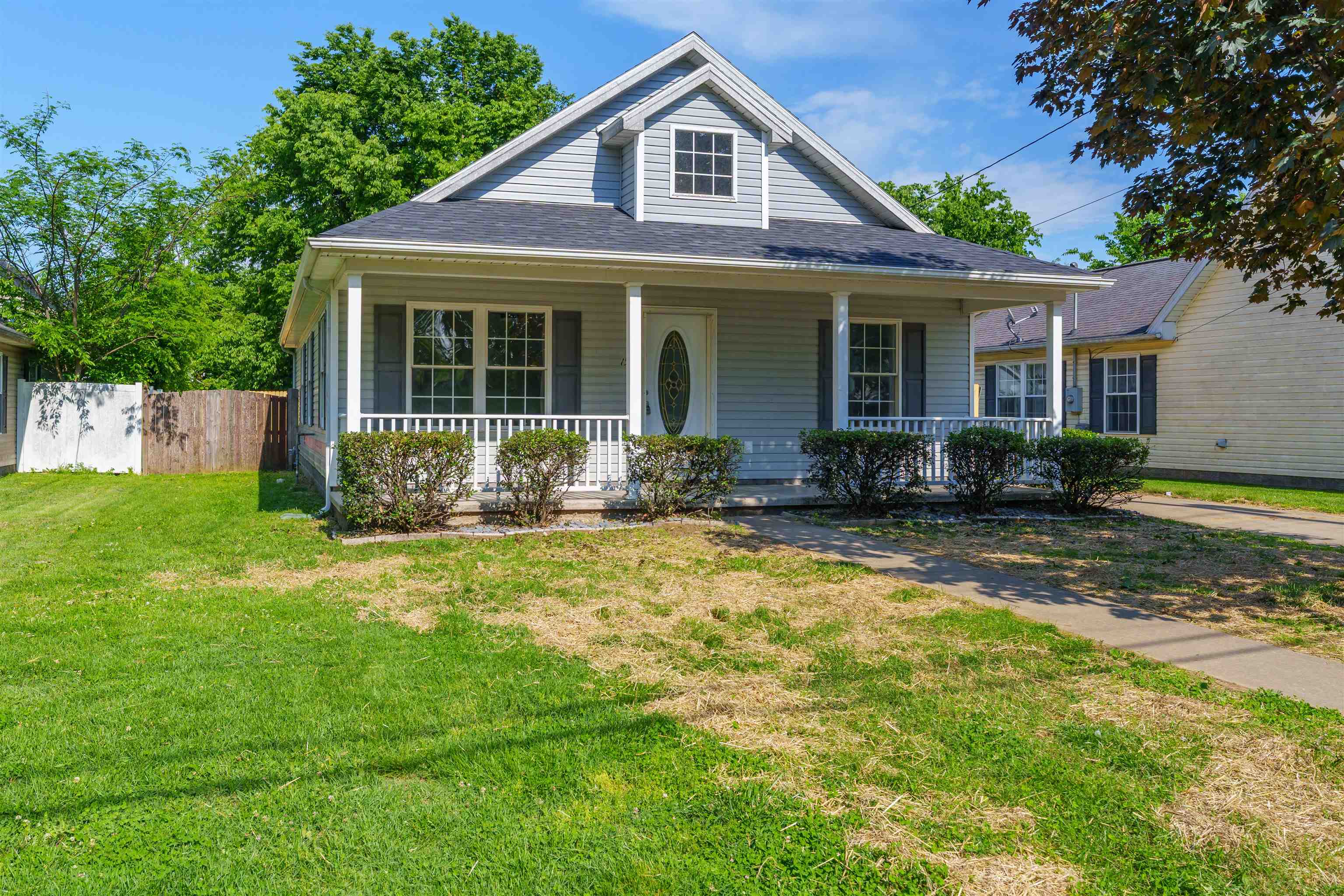 15 River Rd, Owensboro, Kentucky 42301, 3 Bedrooms Bedrooms, ,2 BathroomsBathrooms,Single Family Residence,For Sale,River Rd,92140