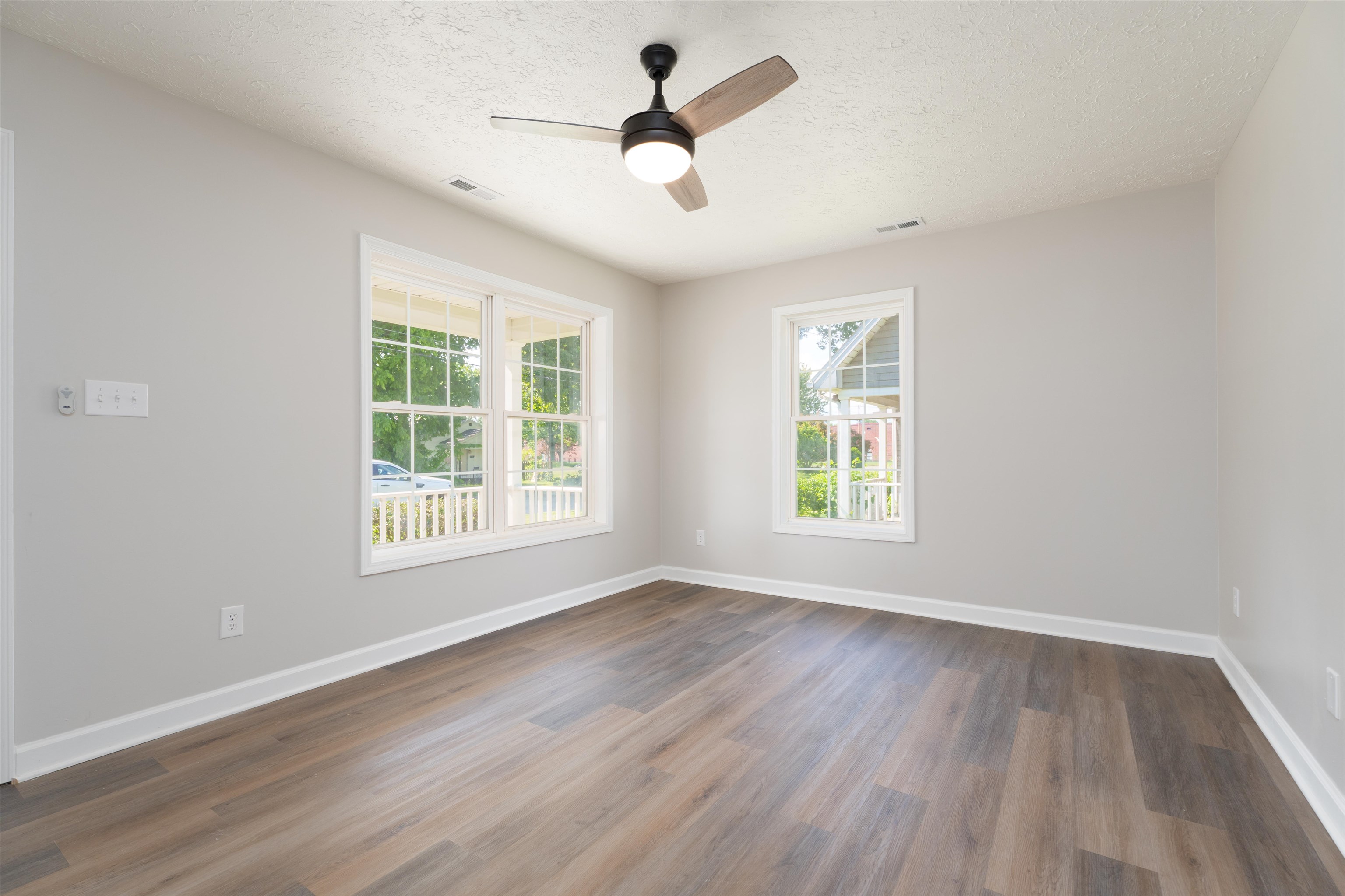 15 River Rd, Owensboro, Kentucky 42301, 3 Bedrooms Bedrooms, ,2 BathroomsBathrooms,Single Family Residence,For Sale,River Rd,92140