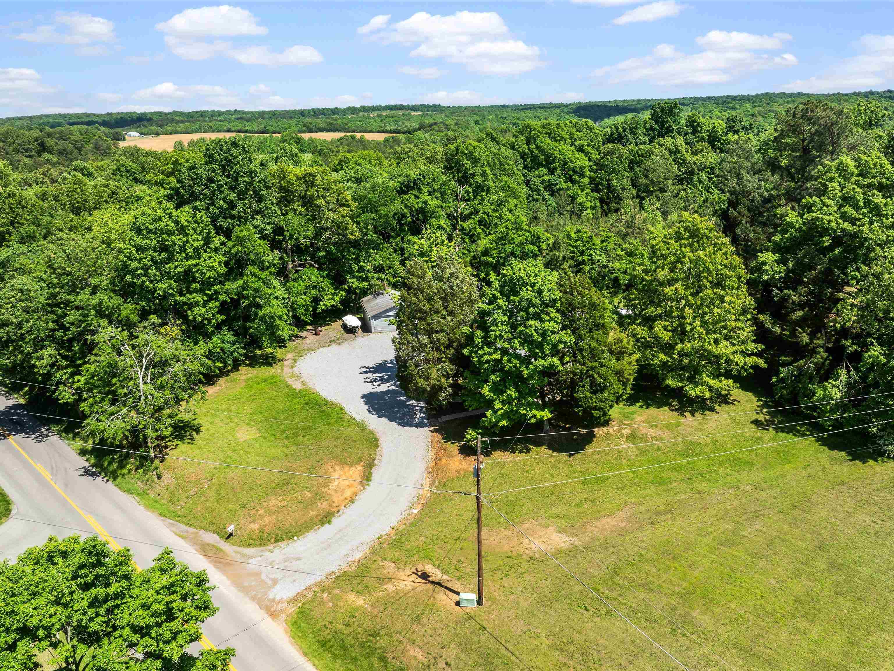 2138 State Route 189 South, Greenville, Kentucky 42345, 2 Bedrooms Bedrooms, ,2 BathroomsBathrooms,Single Family Residence,For Sale,State Route 189 South,92142
