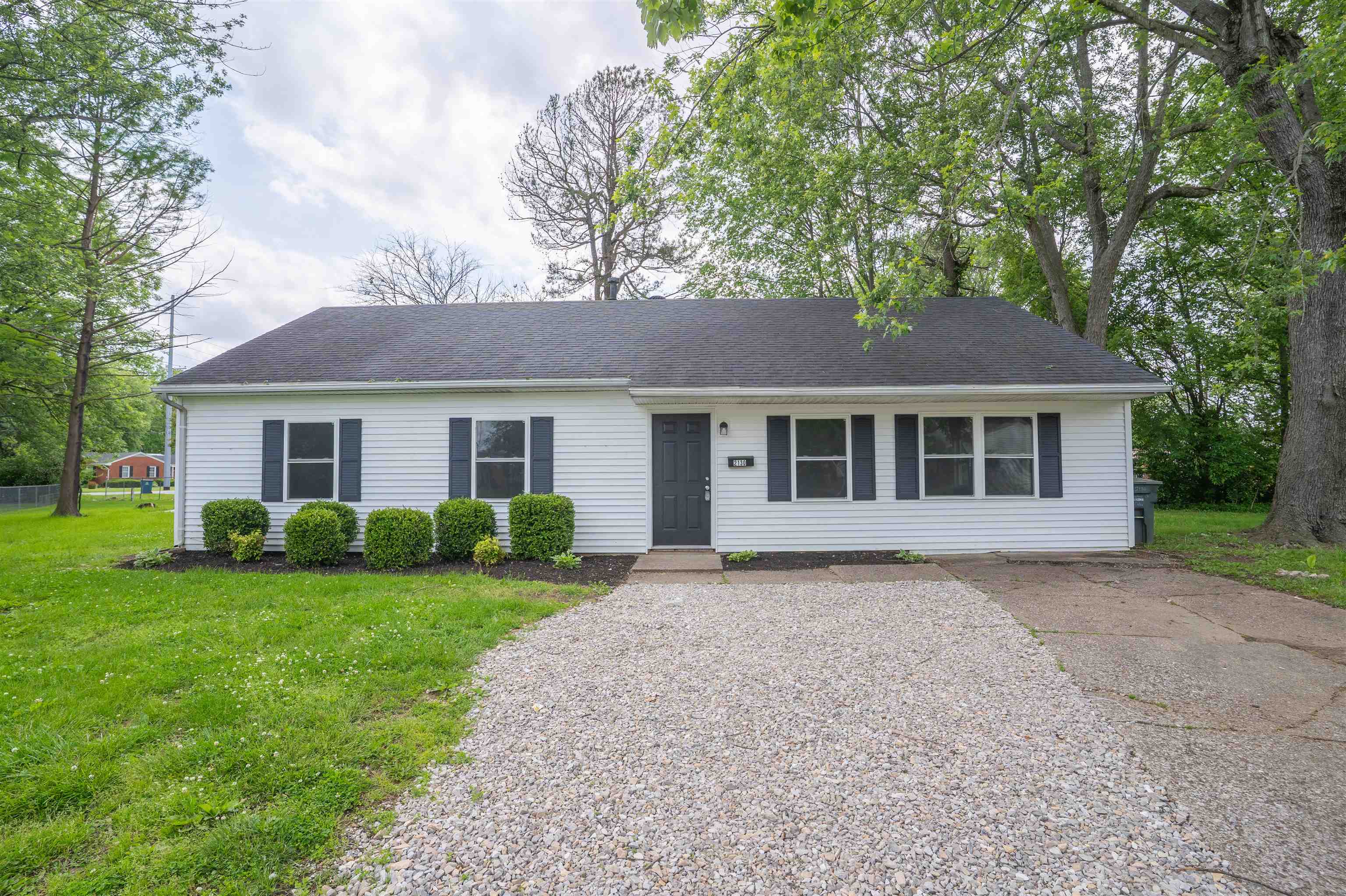 2130 Bradford Ct., Owensboro, Kentucky 42301, 4 Bedrooms Bedrooms, ,1 BathroomBathrooms,Single Family Residence,For Sale,Bradford Ct.,92143