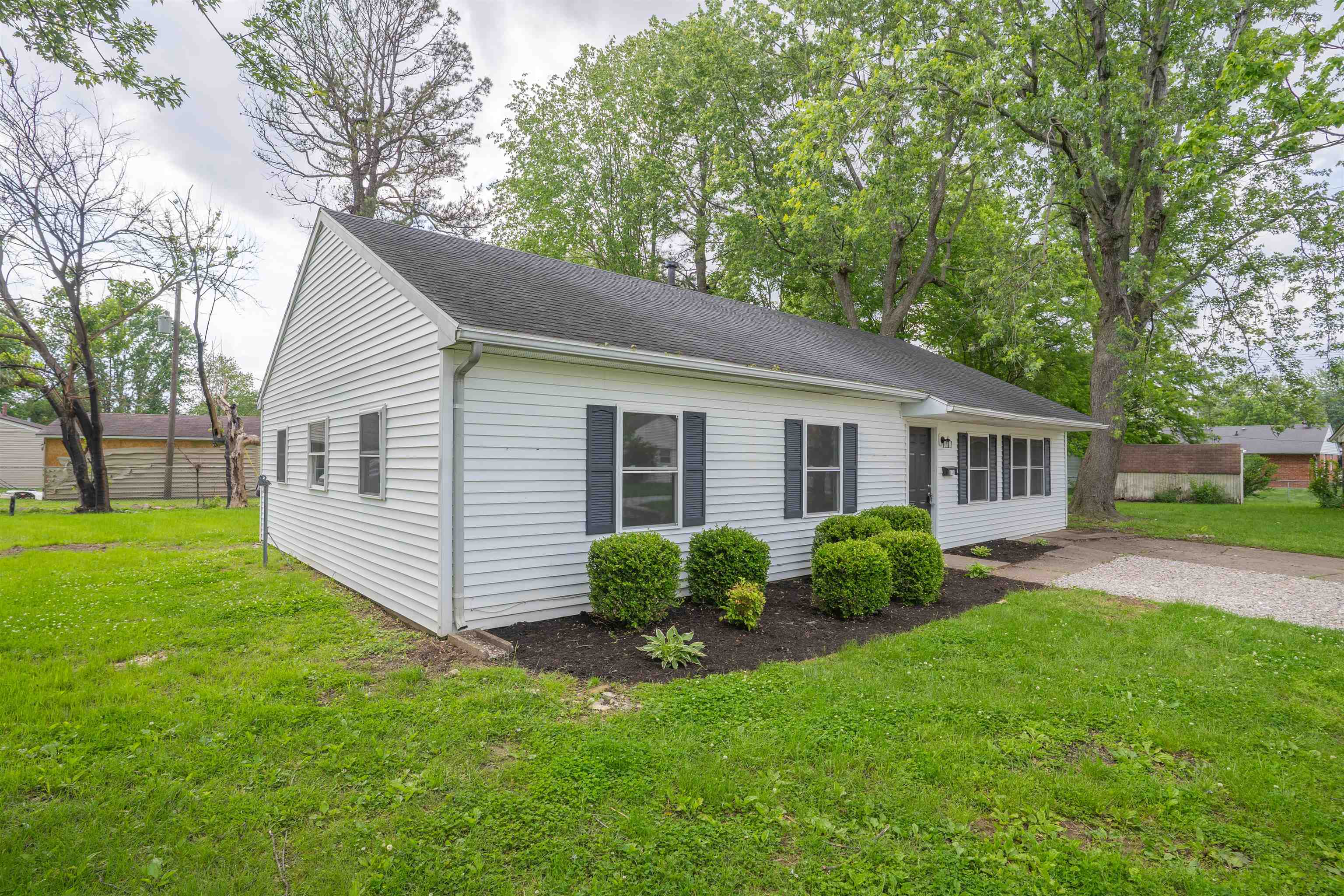 2130 Bradford Ct., Owensboro, Kentucky 42301, 4 Bedrooms Bedrooms, ,1 BathroomBathrooms,Single Family Residence,For Sale,Bradford Ct.,92143