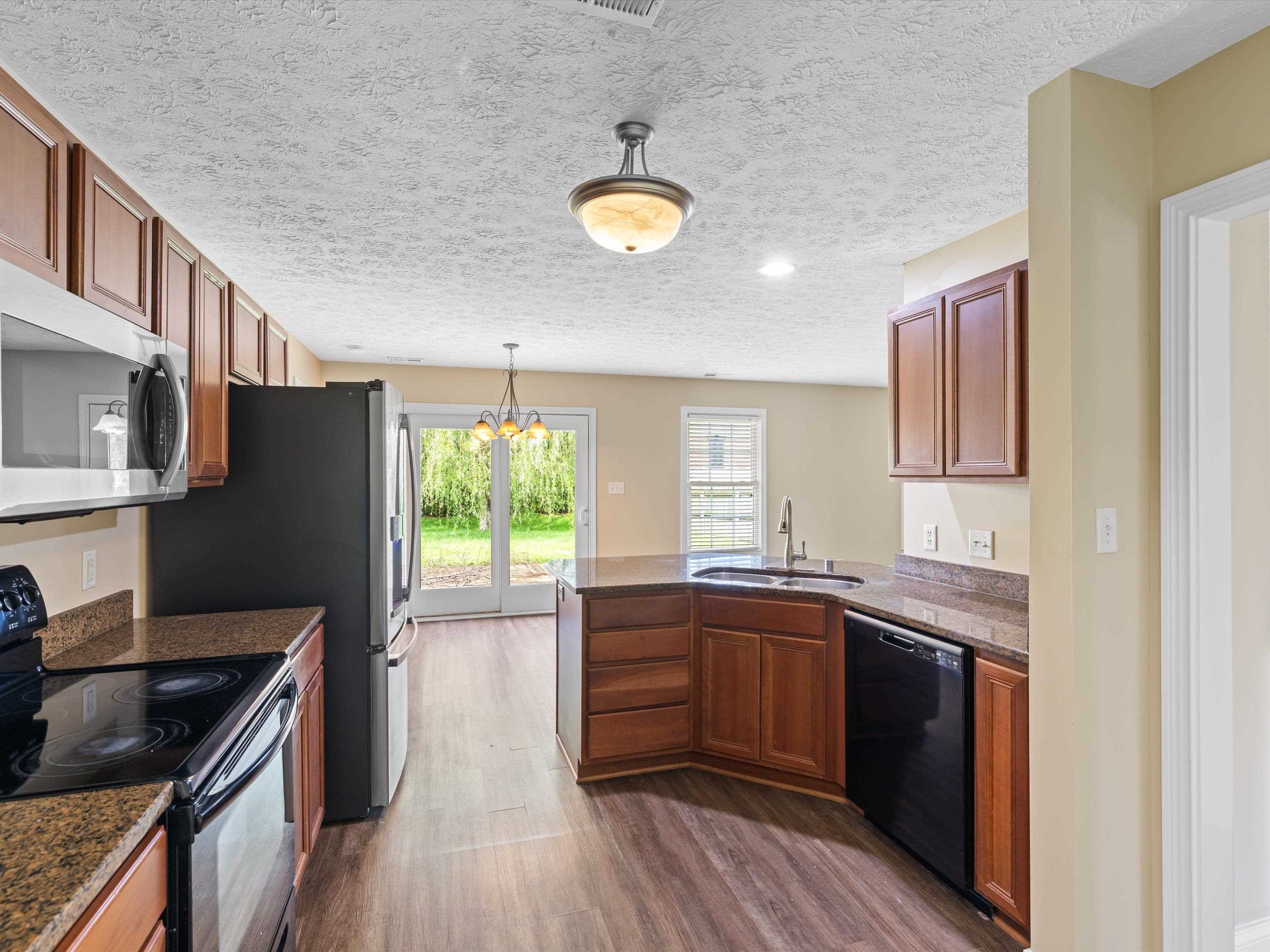 Owensboro, Kentucky 42303, 4 Bedrooms Bedrooms, ,2 BathroomsBathrooms,Single Family Residence,For Sale,92144