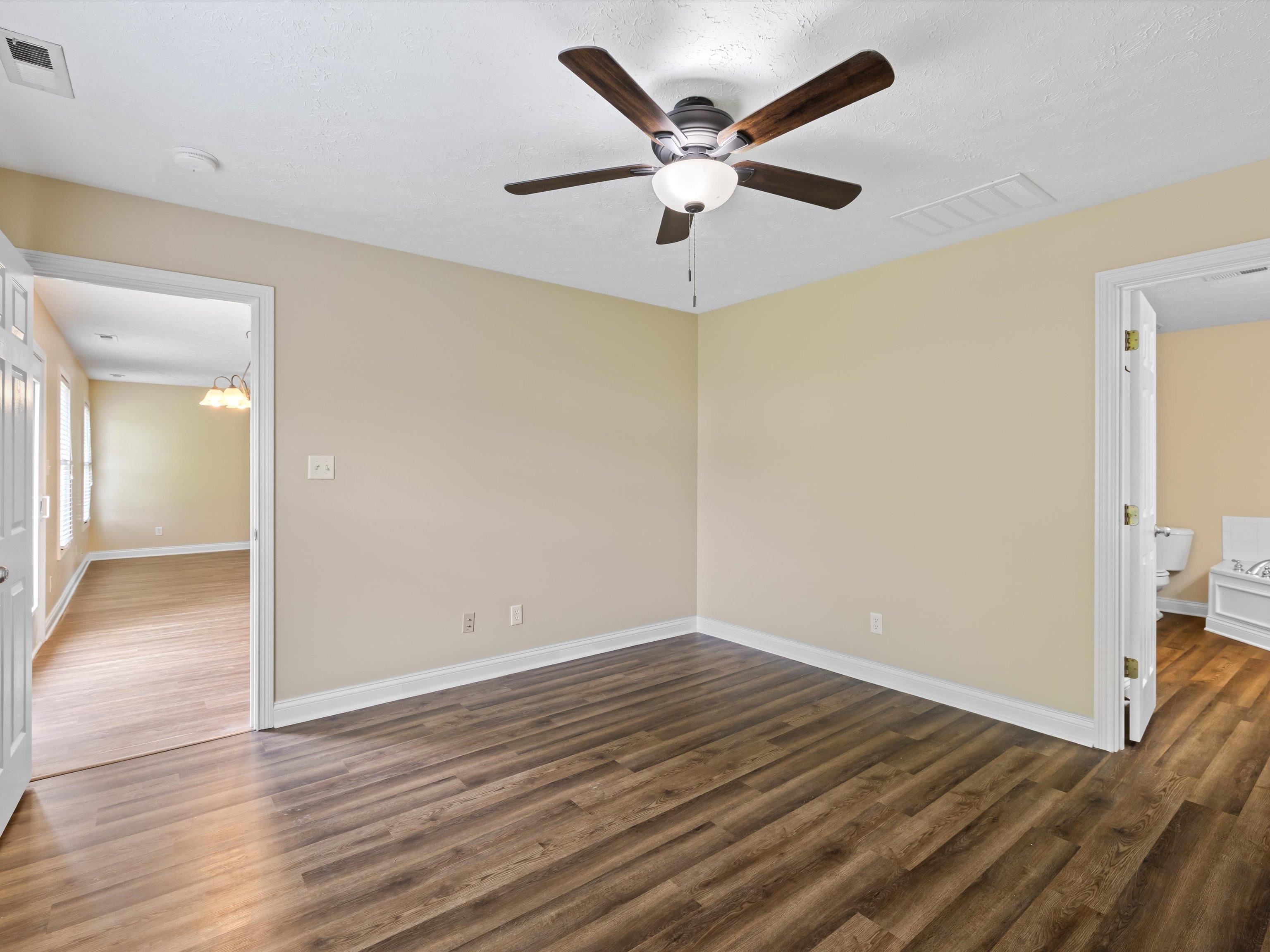 Owensboro, Kentucky 42303, 4 Bedrooms Bedrooms, ,2 BathroomsBathrooms,Single Family Residence,For Sale,92144