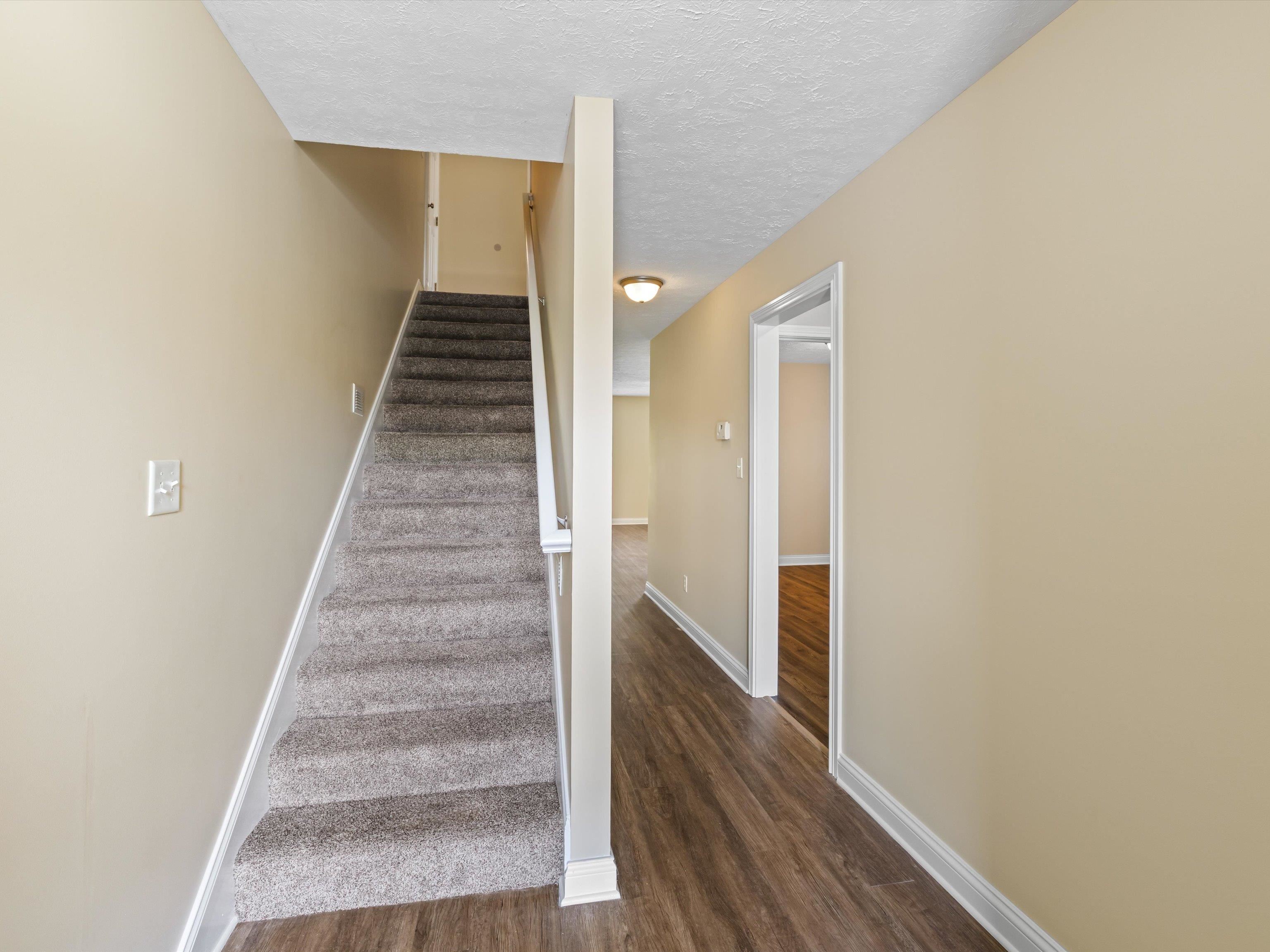 Owensboro, Kentucky 42303, 4 Bedrooms Bedrooms, ,2 BathroomsBathrooms,Single Family Residence,For Sale,92144
