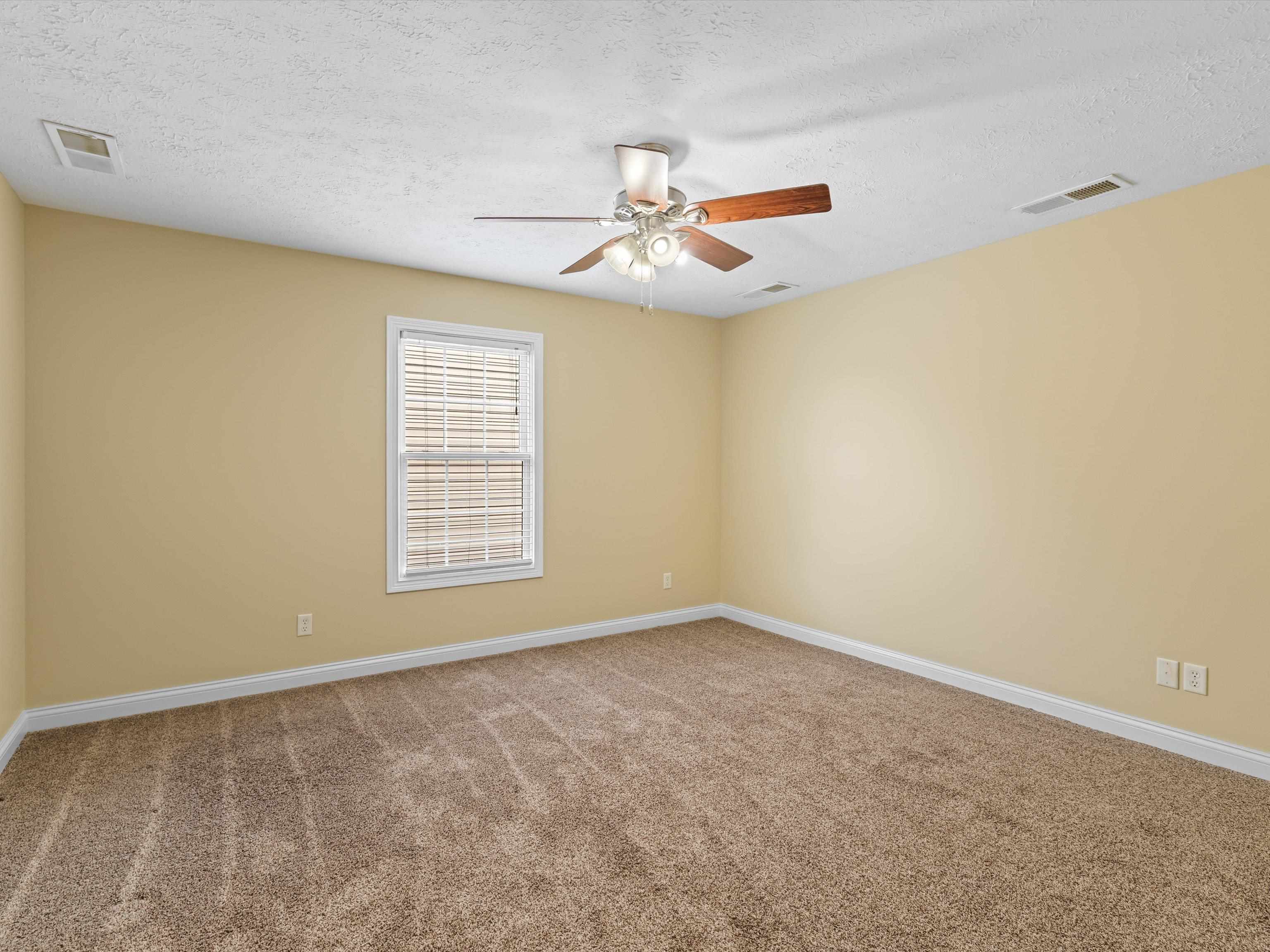 Owensboro, Kentucky 42303, 4 Bedrooms Bedrooms, ,2 BathroomsBathrooms,Single Family Residence,For Sale,92144