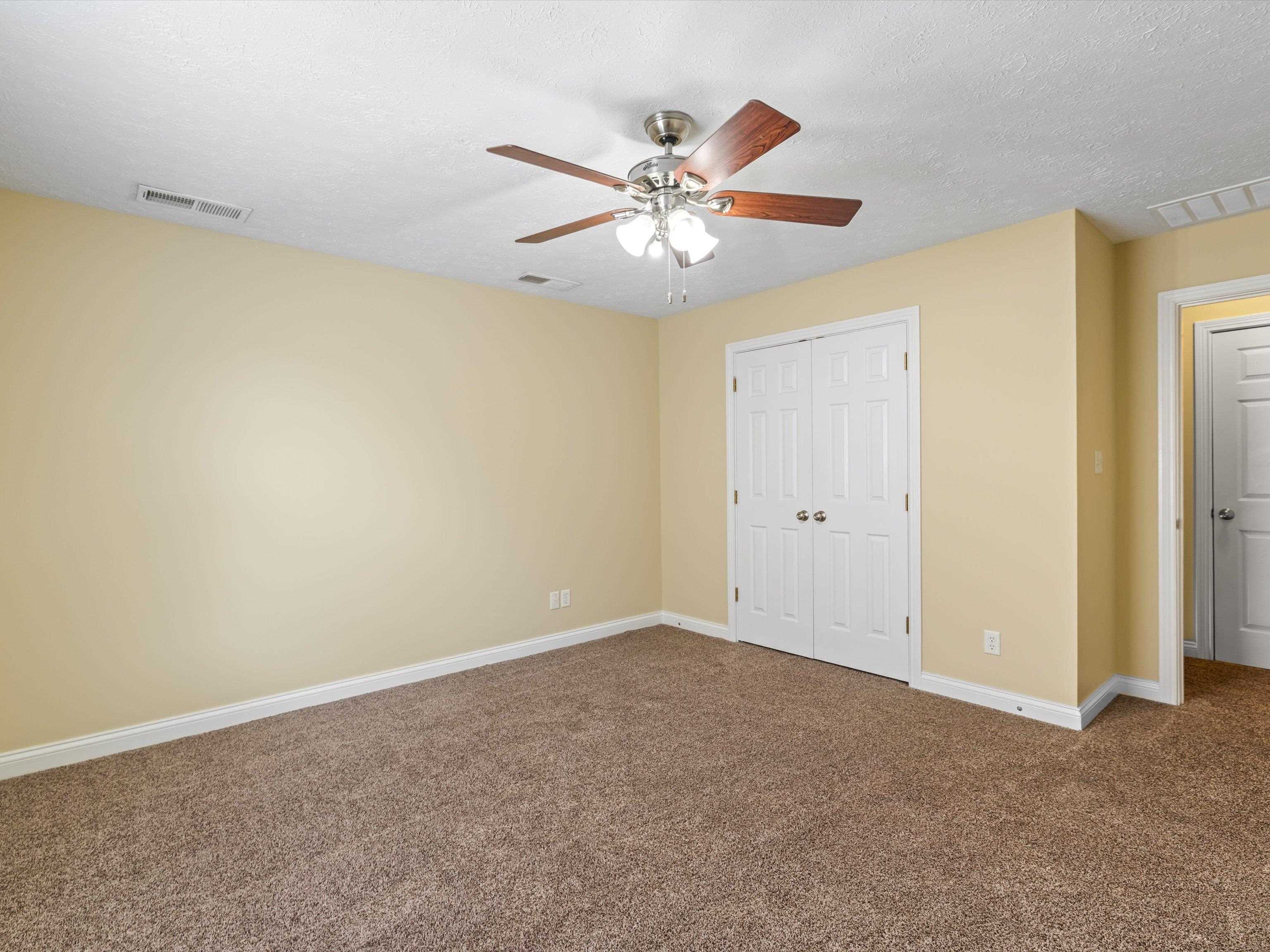 Owensboro, Kentucky 42303, 4 Bedrooms Bedrooms, ,2 BathroomsBathrooms,Single Family Residence,For Sale,92144