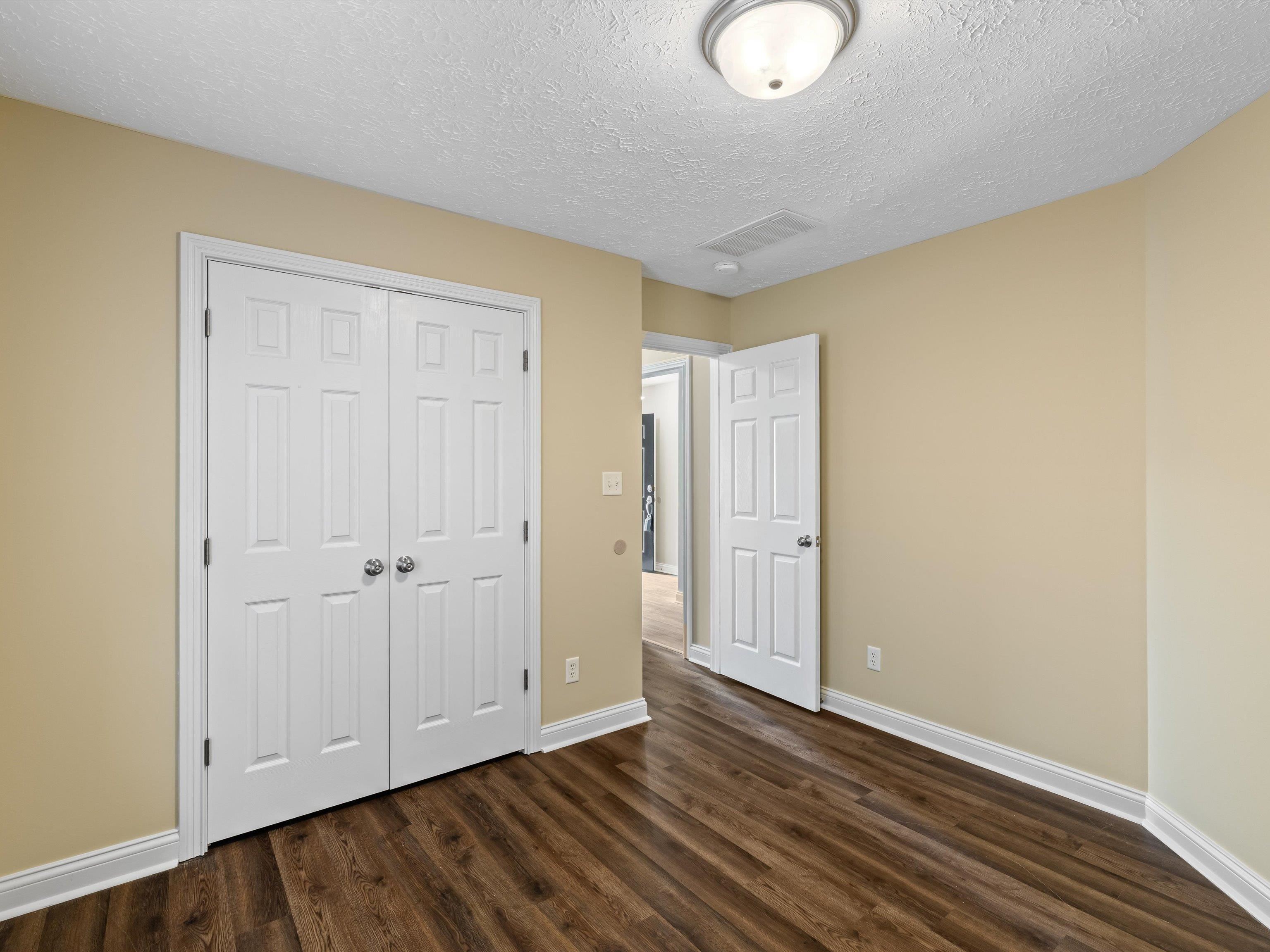 Owensboro, Kentucky 42303, 4 Bedrooms Bedrooms, ,2 BathroomsBathrooms,Single Family Residence,For Sale,92144