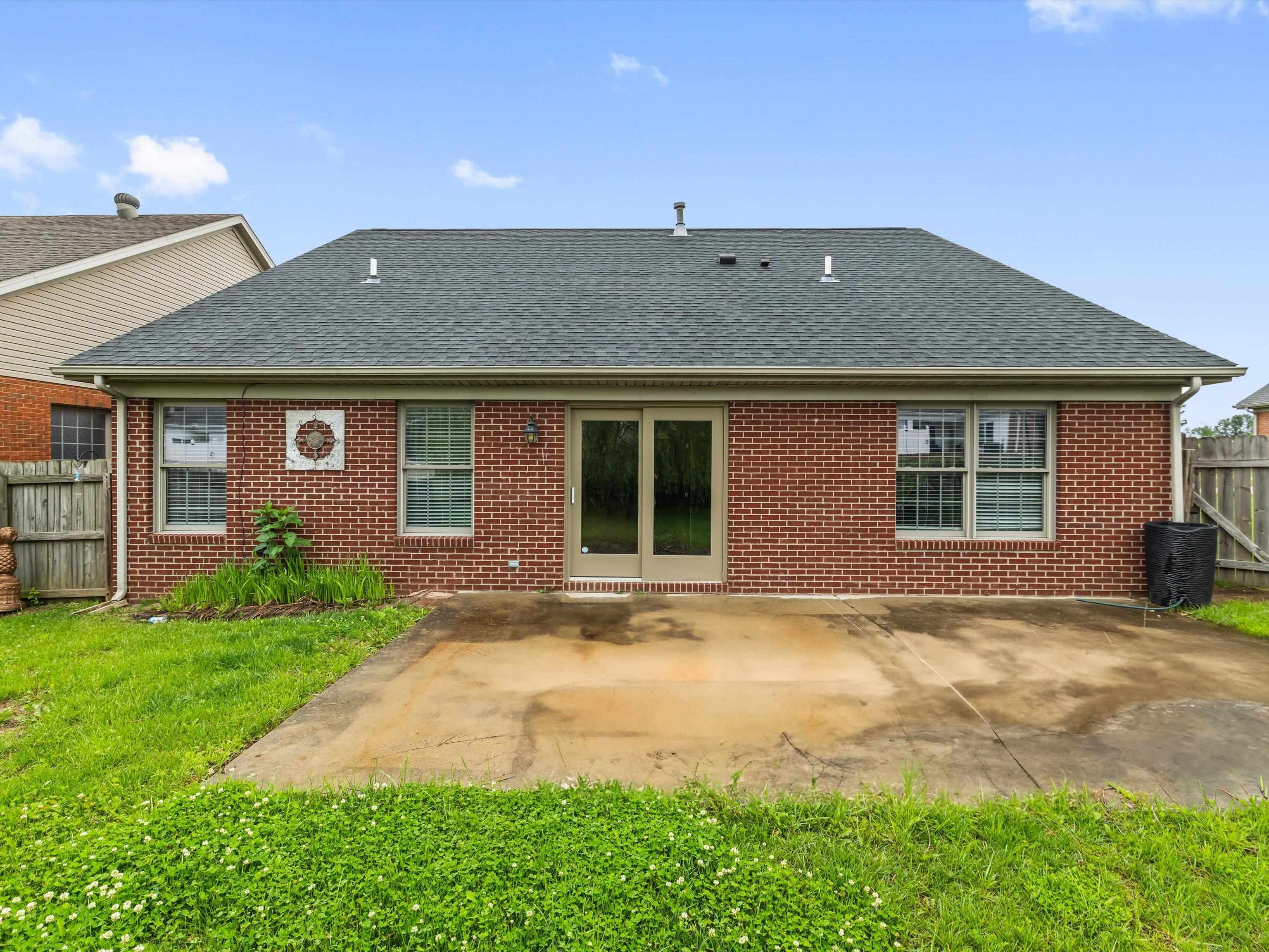 Owensboro, Kentucky 42303, 4 Bedrooms Bedrooms, ,2 BathroomsBathrooms,Single Family Residence,For Sale,92144