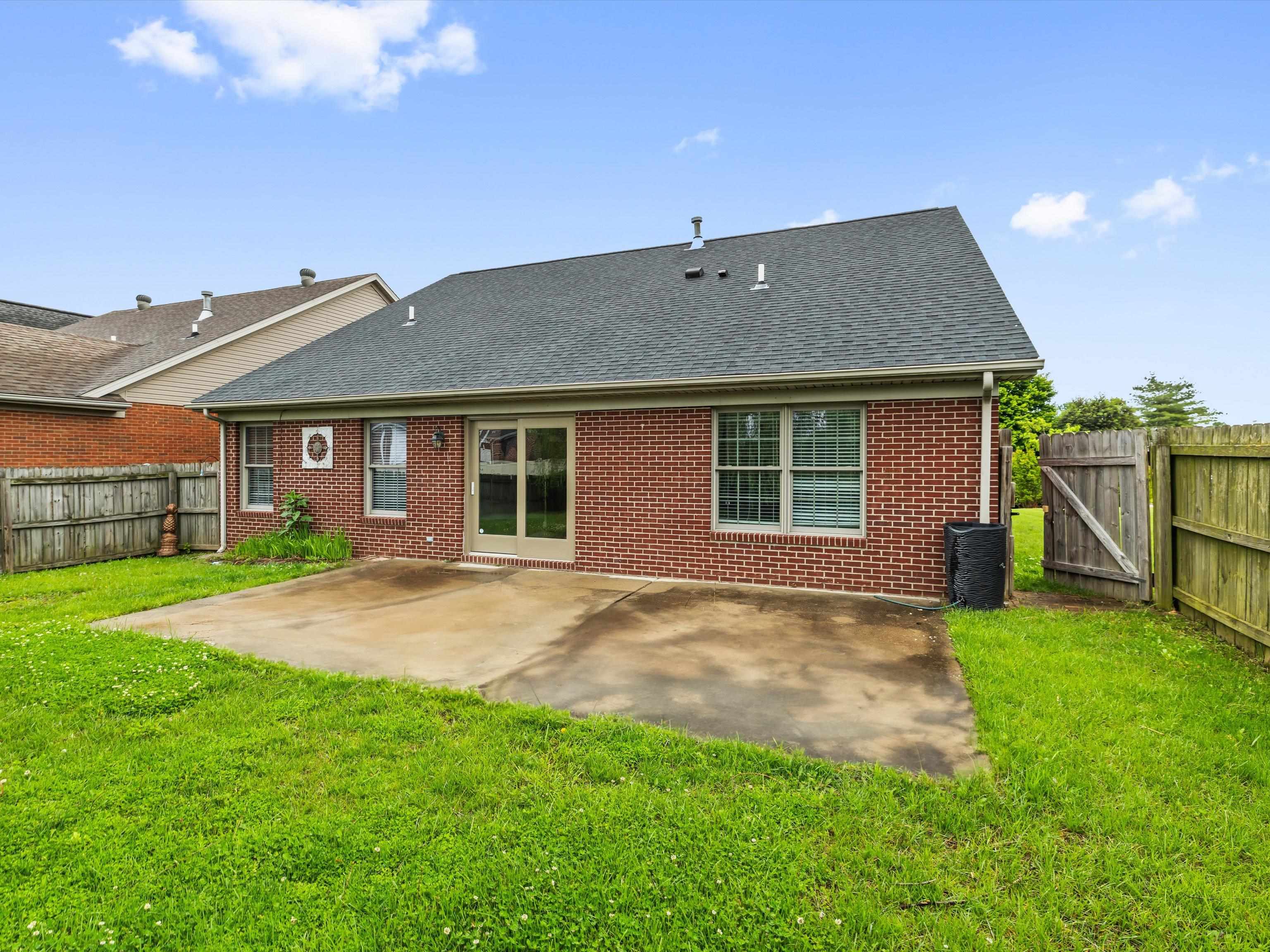 Owensboro, Kentucky 42303, 4 Bedrooms Bedrooms, ,2 BathroomsBathrooms,Single Family Residence,For Sale,92144