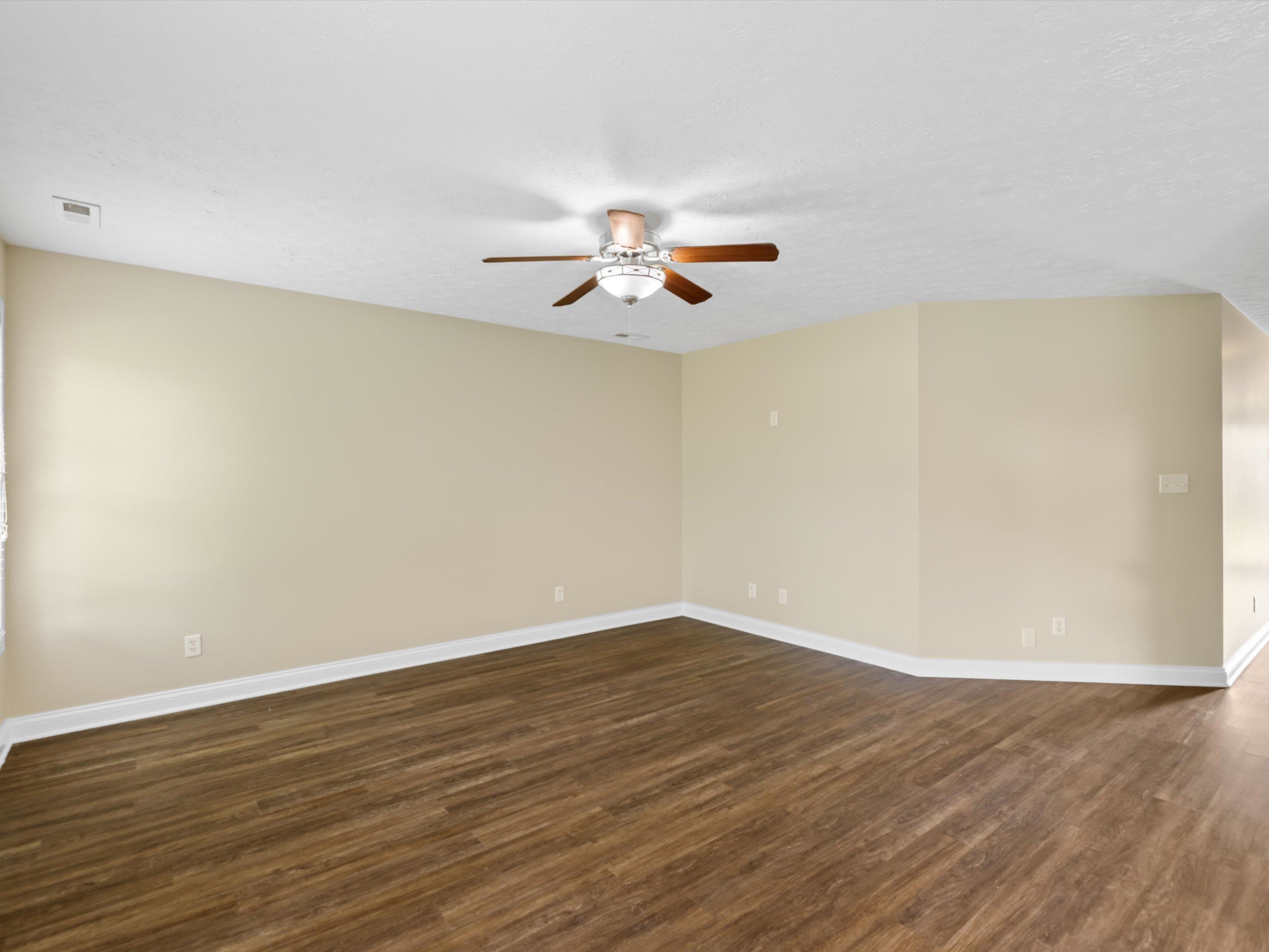 Owensboro, Kentucky 42303, 4 Bedrooms Bedrooms, ,2 BathroomsBathrooms,Single Family Residence,For Sale,92144