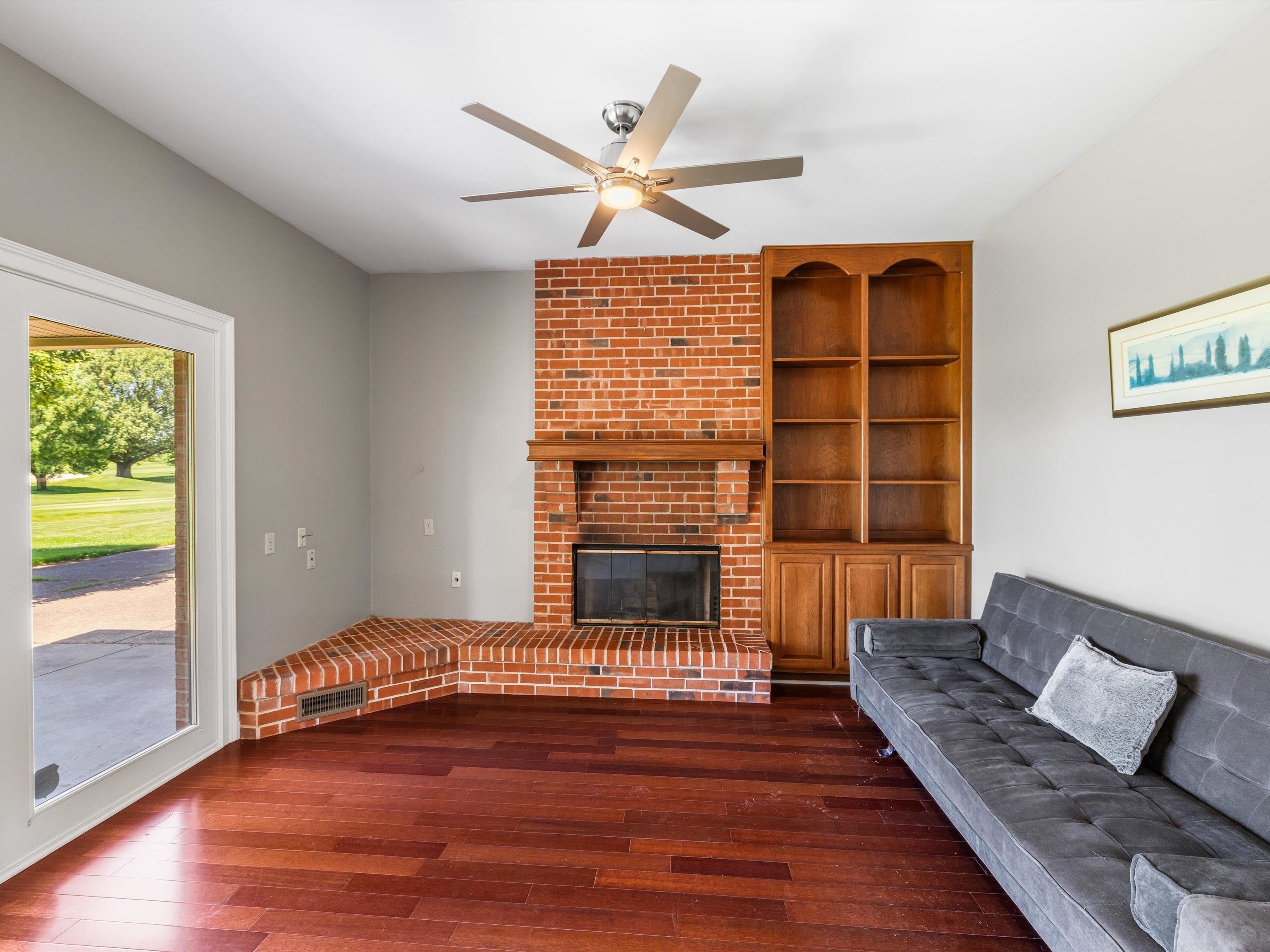 744 Alexandria, Owensboro, Kentucky 42303, 4 Bedrooms Bedrooms, ,3 BathroomsBathrooms,Single Family Residence,For Sale,Alexandria,92146