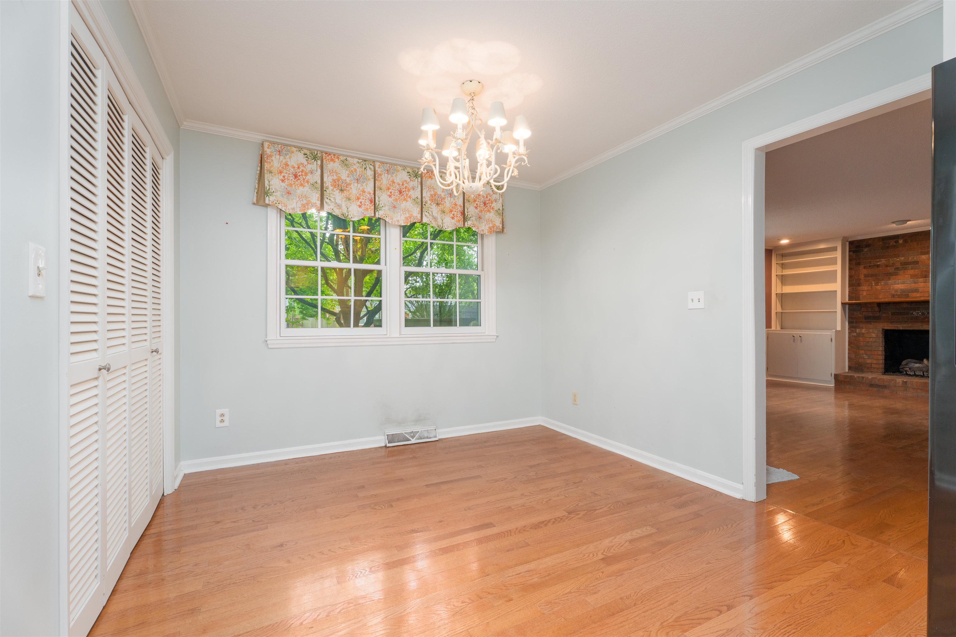 3601 Royal Drive, Owensboro, Kentucky 42301, 4 Bedrooms Bedrooms, ,2 BathroomsBathrooms,Single Family Residence,For Sale,Royal Drive,92157