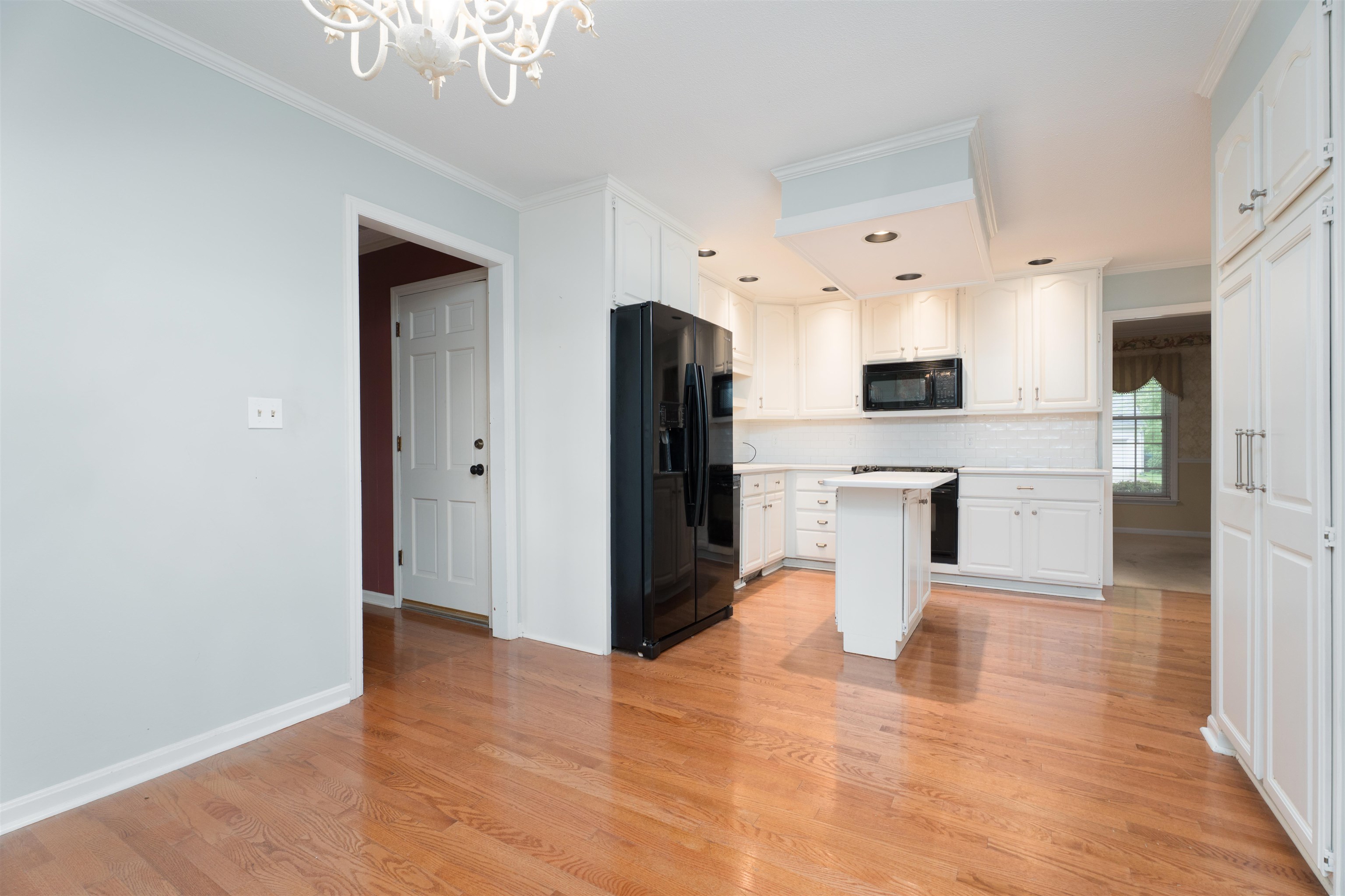 3601 Royal Drive, Owensboro, Kentucky 42301, 4 Bedrooms Bedrooms, ,2 BathroomsBathrooms,Single Family Residence,For Sale,Royal Drive,92157