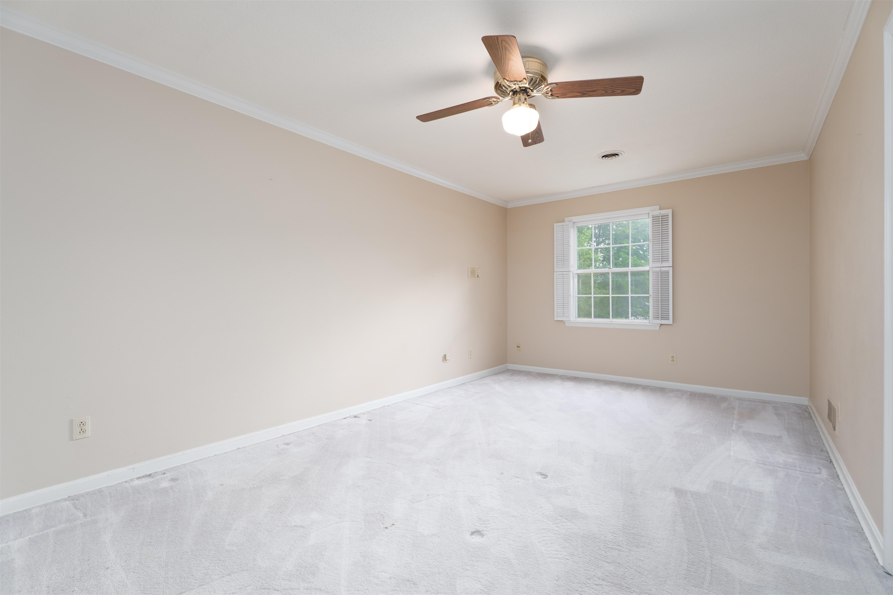 3601 Royal Drive, Owensboro, Kentucky 42301, 4 Bedrooms Bedrooms, ,2 BathroomsBathrooms,Single Family Residence,For Sale,Royal Drive,92157
