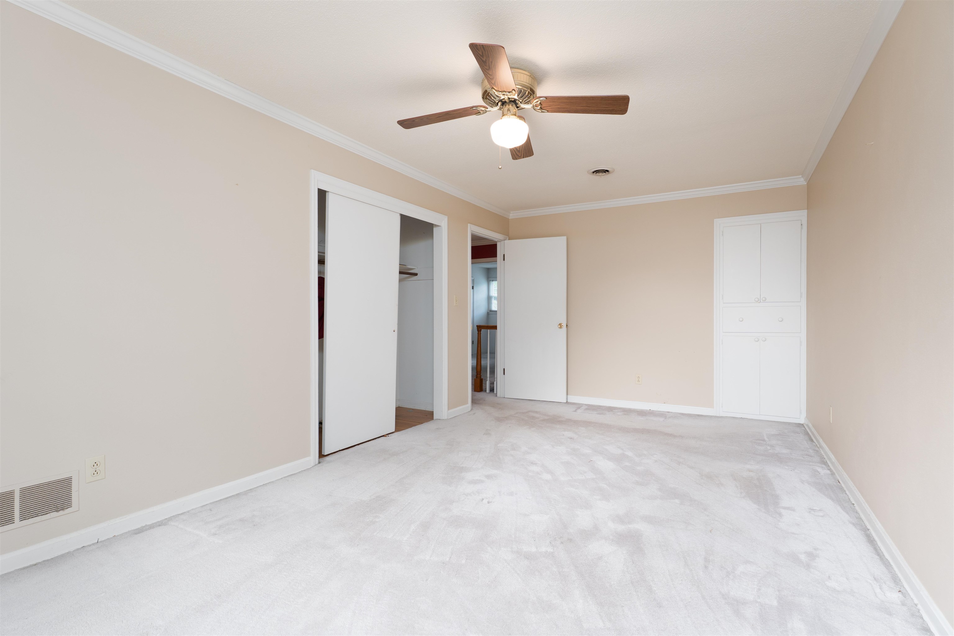 3601 Royal Drive, Owensboro, Kentucky 42301, 4 Bedrooms Bedrooms, ,2 BathroomsBathrooms,Single Family Residence,For Sale,Royal Drive,92157