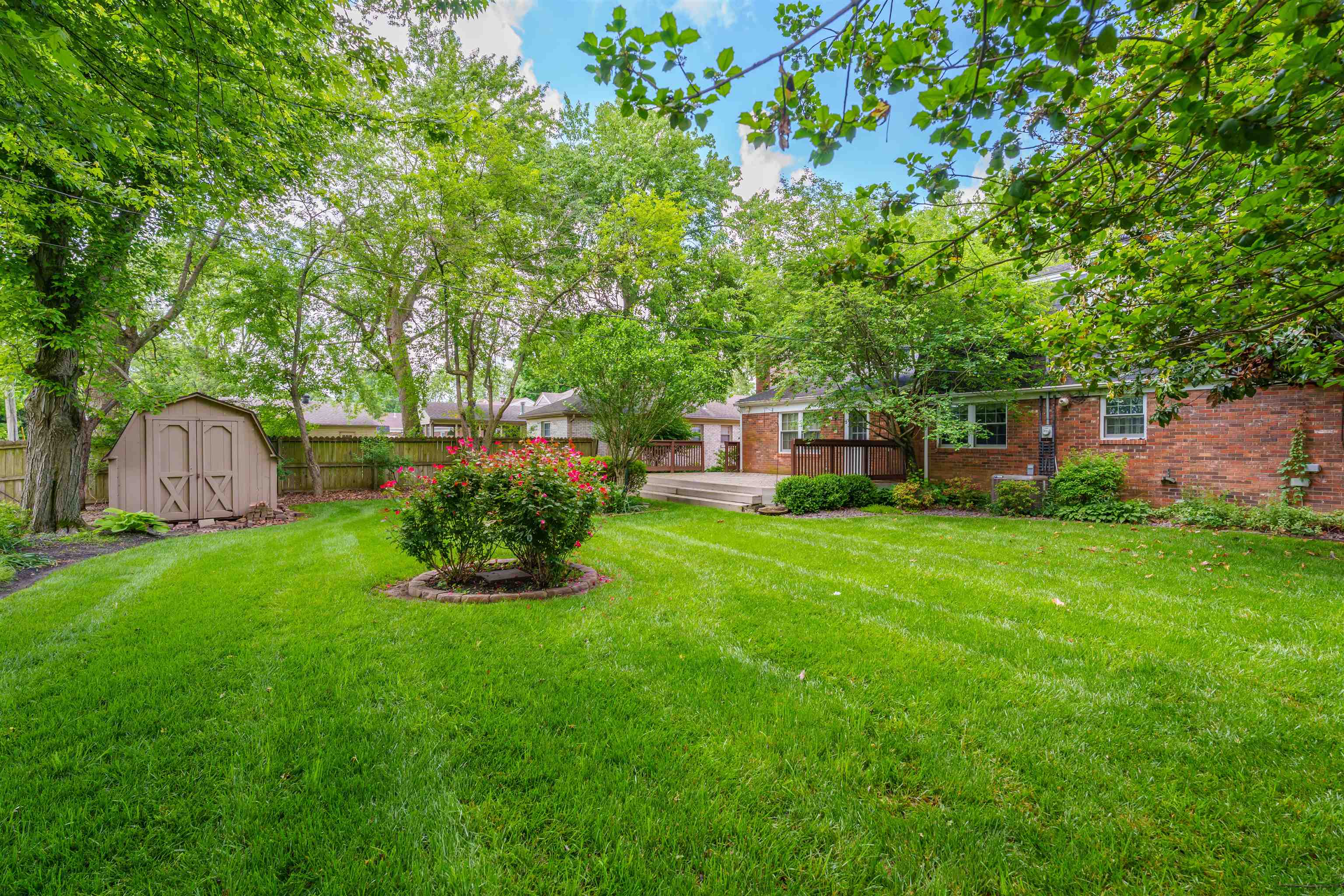 3601 Royal Drive, Owensboro, Kentucky 42301, 4 Bedrooms Bedrooms, ,2 BathroomsBathrooms,Single Family Residence,For Sale,Royal Drive,92157
