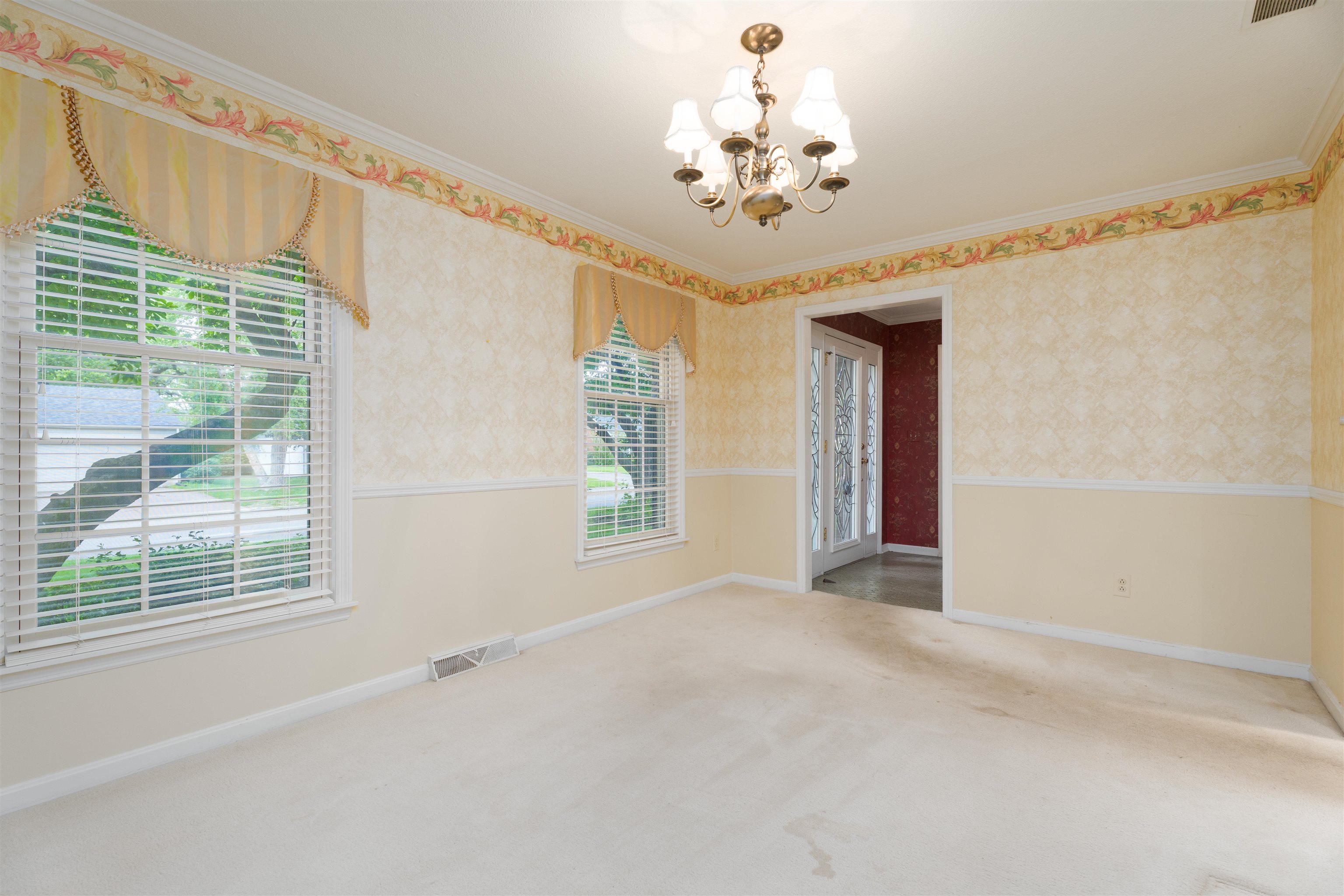 3601 Royal Drive, Owensboro, Kentucky 42301, 4 Bedrooms Bedrooms, ,2 BathroomsBathrooms,Single Family Residence,For Sale,Royal Drive,92157