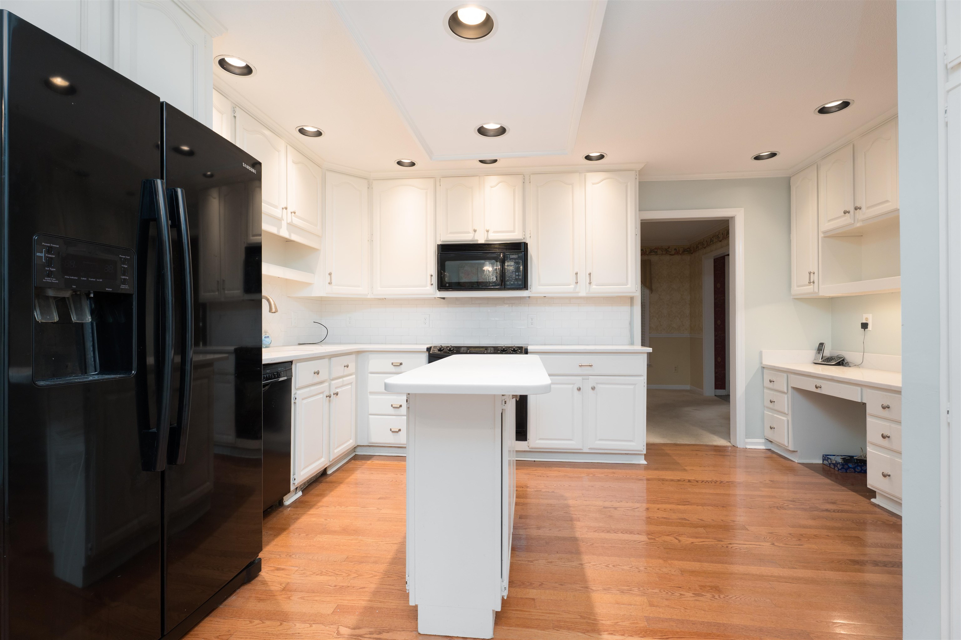 3601 Royal Drive, Owensboro, Kentucky 42301, 4 Bedrooms Bedrooms, ,2 BathroomsBathrooms,Single Family Residence,For Sale,Royal Drive,92157