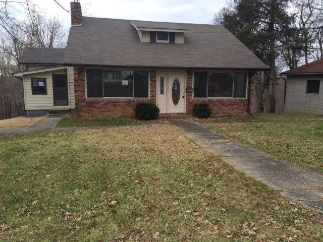 815 Walnut St., Dawson Springs, Kentucky 42408, 3 Bedrooms Bedrooms, ,1 BathroomBathrooms,Single Family Residence,For Sale,Walnut St.,92161