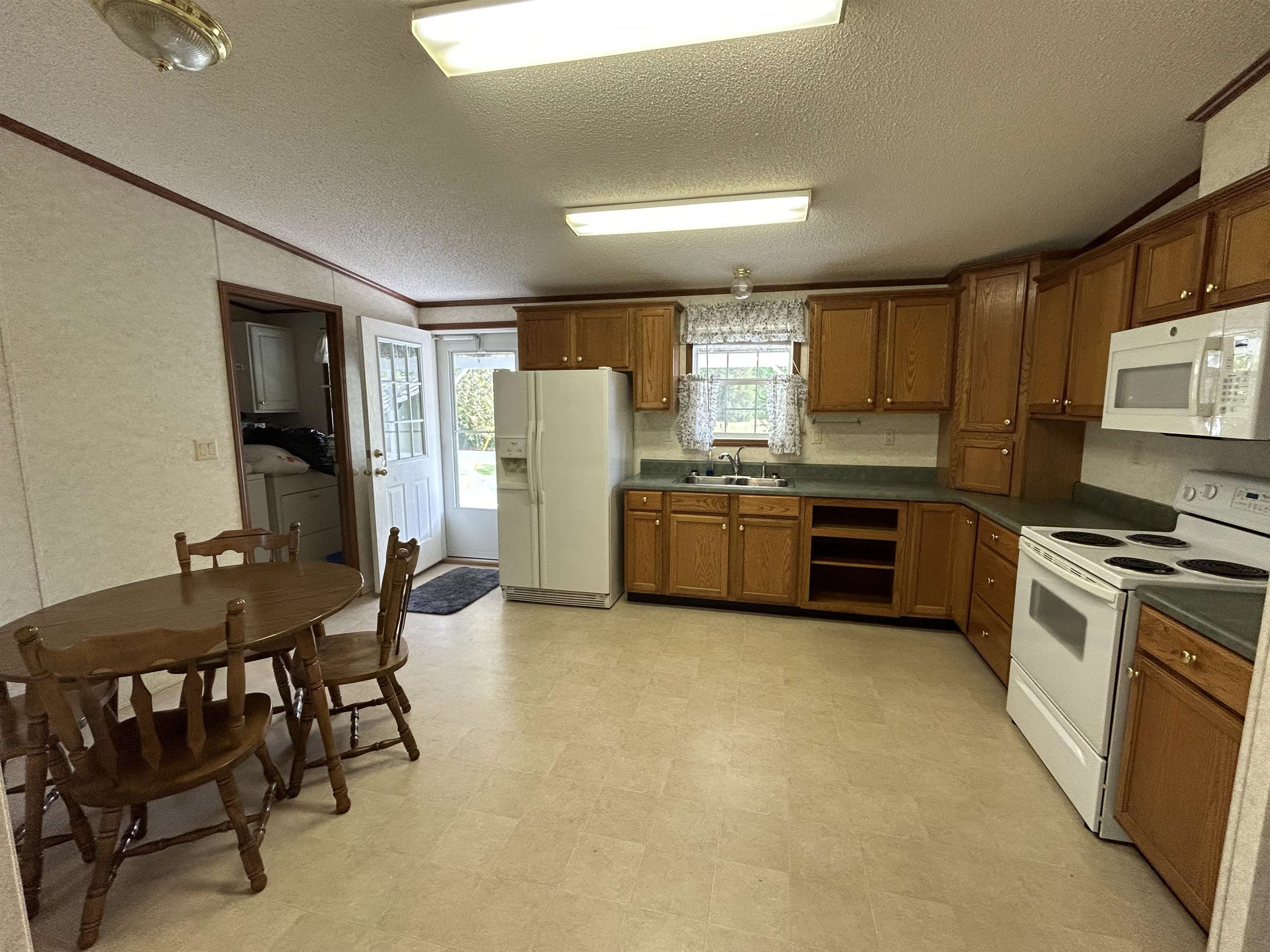 2916 Easton Rd, Fordsville, Kentucky 42343, 3 Bedrooms Bedrooms, ,2 BathroomsBathrooms,Manufactured Home,For Sale,Easton Rd,92163