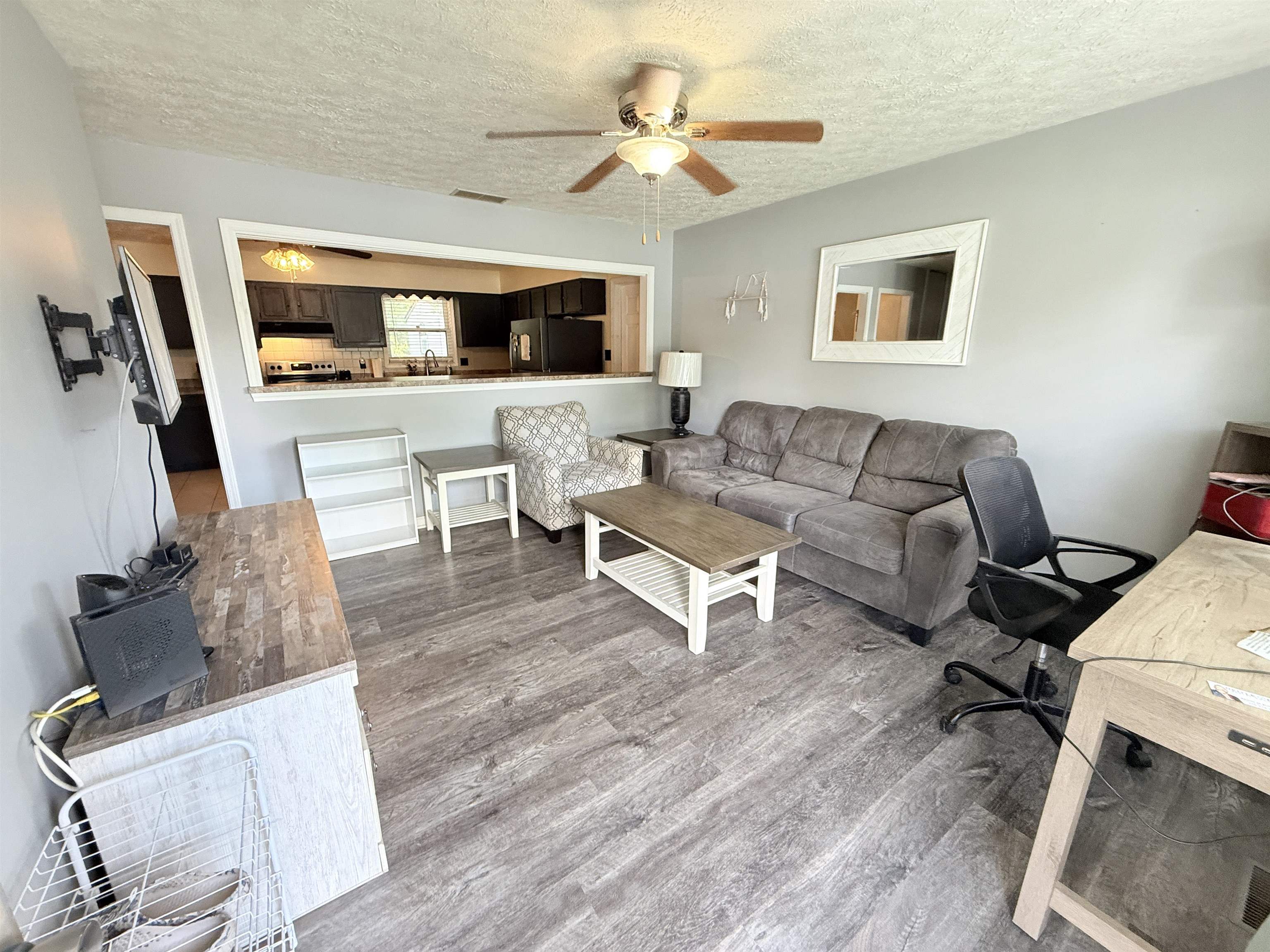 3316 Millstone Circle, Owensboro, Kentucky 42303, 3 Bedrooms Bedrooms, ,1 BathroomBathrooms,Single Family Residence,For Sale,Millstone Circle,92167