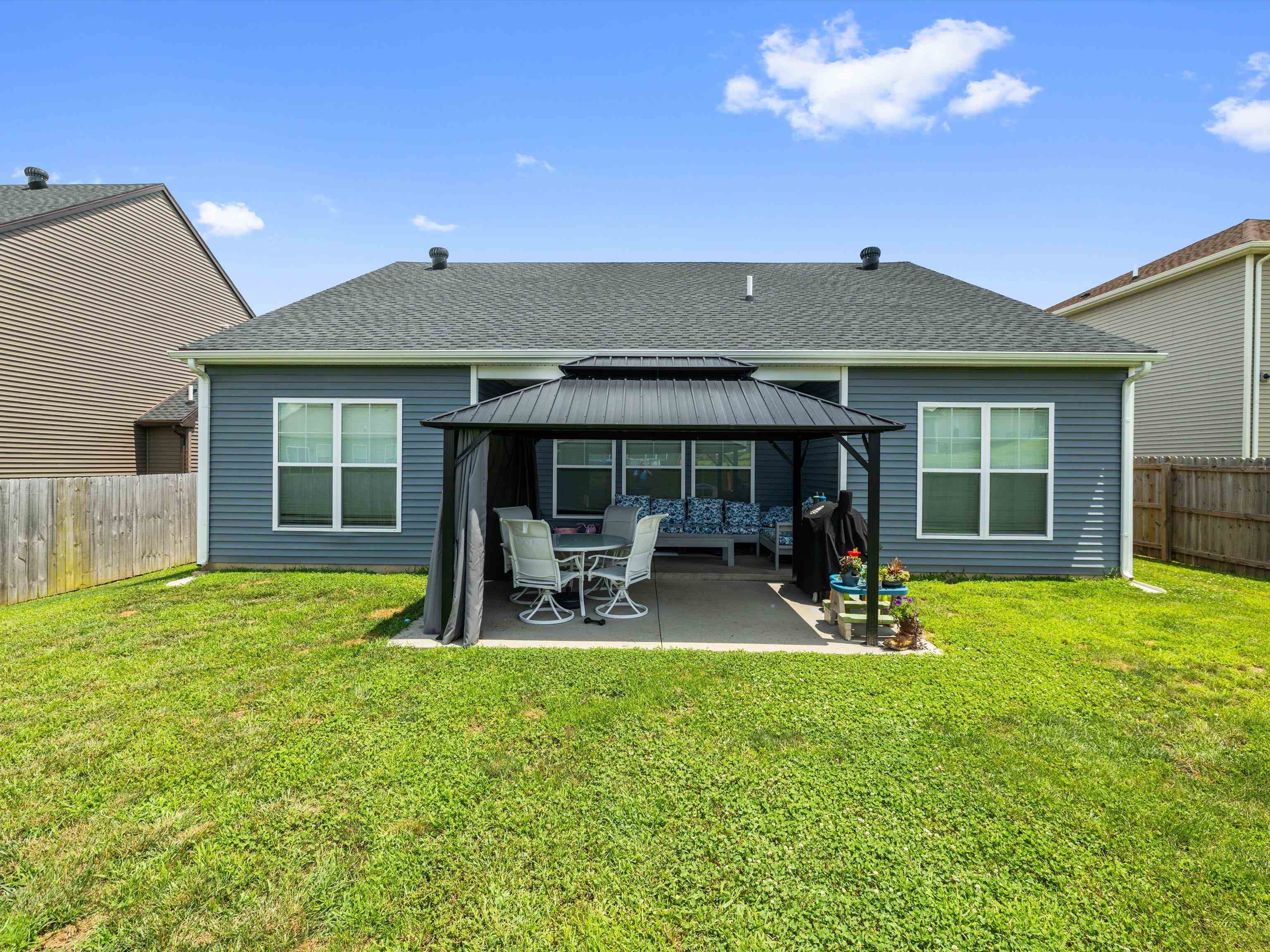 6828 Bridgeview Ct., Utica, Kentucky 42376, 3 Bedrooms Bedrooms, ,2 BathroomsBathrooms,Single Family Residence,For Sale,Bridgeview Ct.,92168