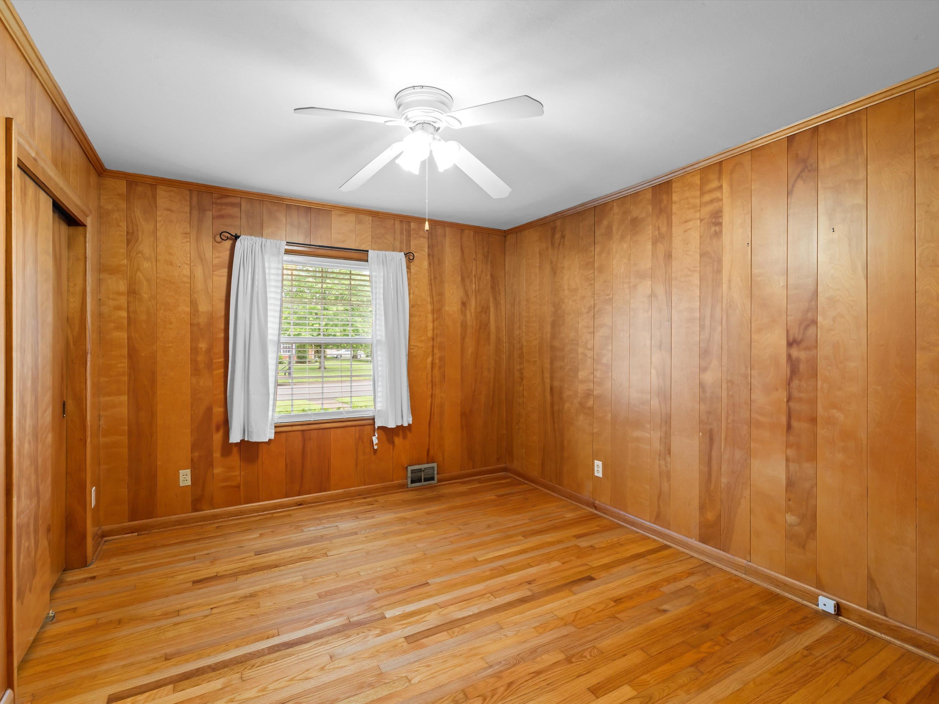 2632 Saint Ann Street, Owensboro, Kentucky 42303, 3 Bedrooms Bedrooms, ,1 BathroomBathrooms,Single Family Residence,For Sale,Saint Ann Street,92170