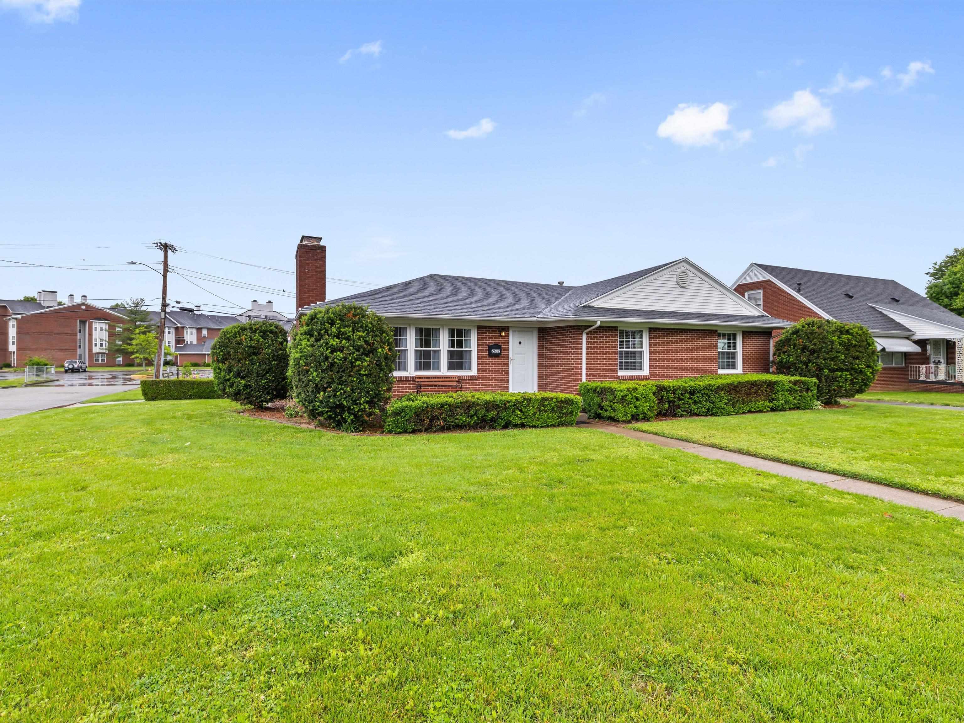 2632 Saint Ann Street, Owensboro, Kentucky 42303, 3 Bedrooms Bedrooms, ,1 BathroomBathrooms,Single Family Residence,For Sale,Saint Ann Street,92170