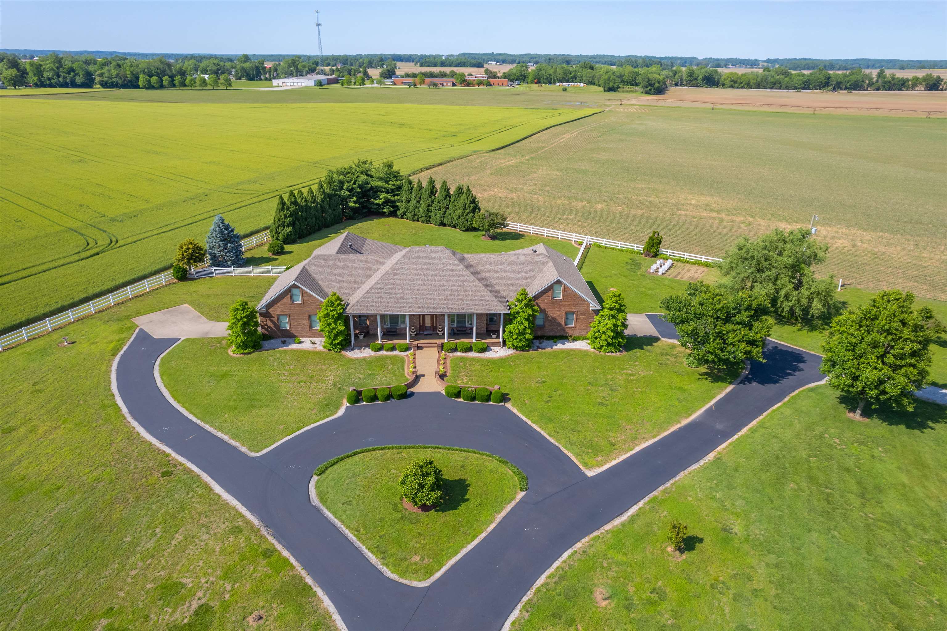 7271 US Hwy 60, Owensboro, Kentucky 42301, 4 Bedrooms Bedrooms, ,4 BathroomsBathrooms,Single Family Residence,For Sale,US Hwy 60,92172
