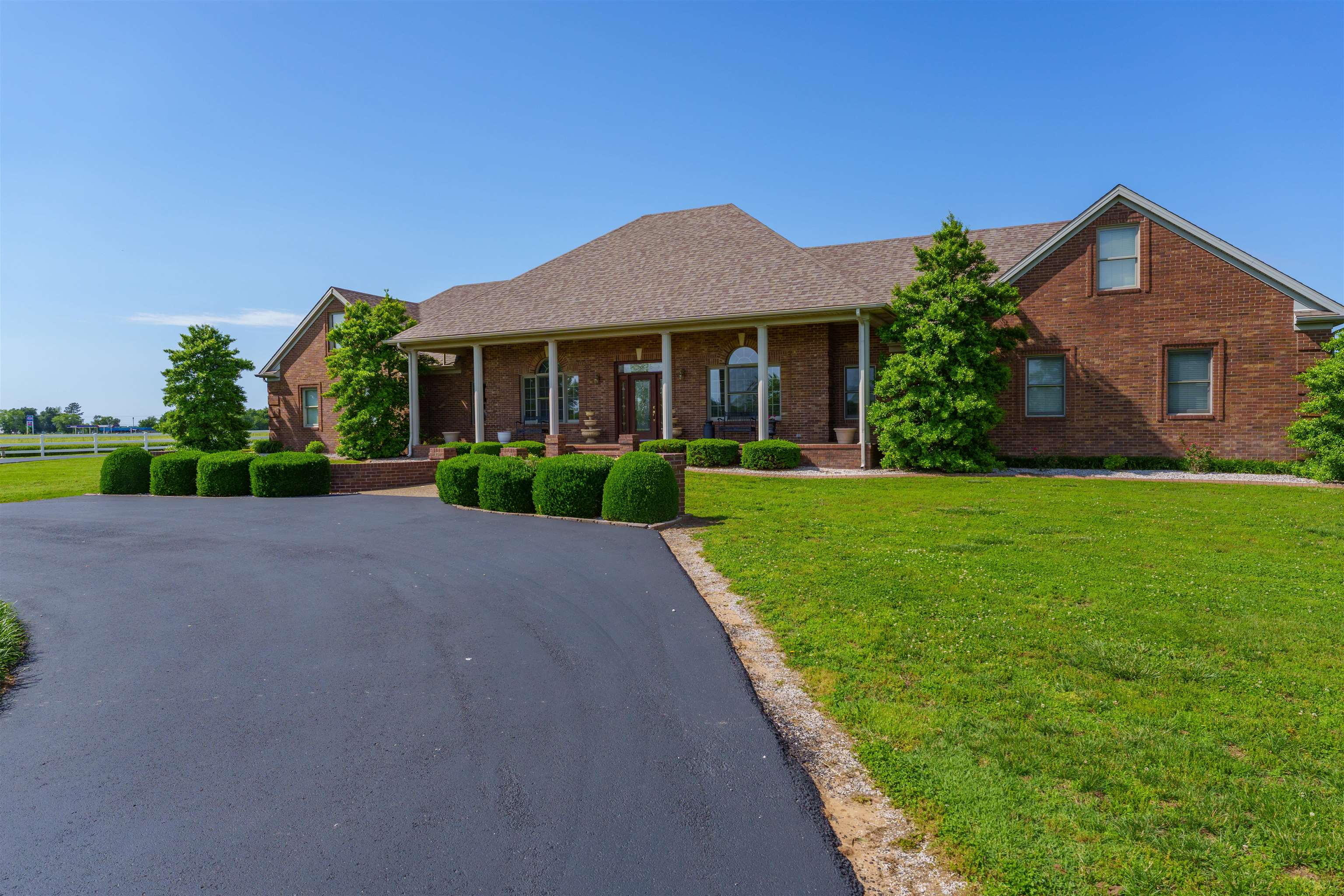 7271 US Hwy 60, Owensboro, Kentucky 42301, 4 Bedrooms Bedrooms, ,4 BathroomsBathrooms,Single Family Residence,For Sale,US Hwy 60,92172