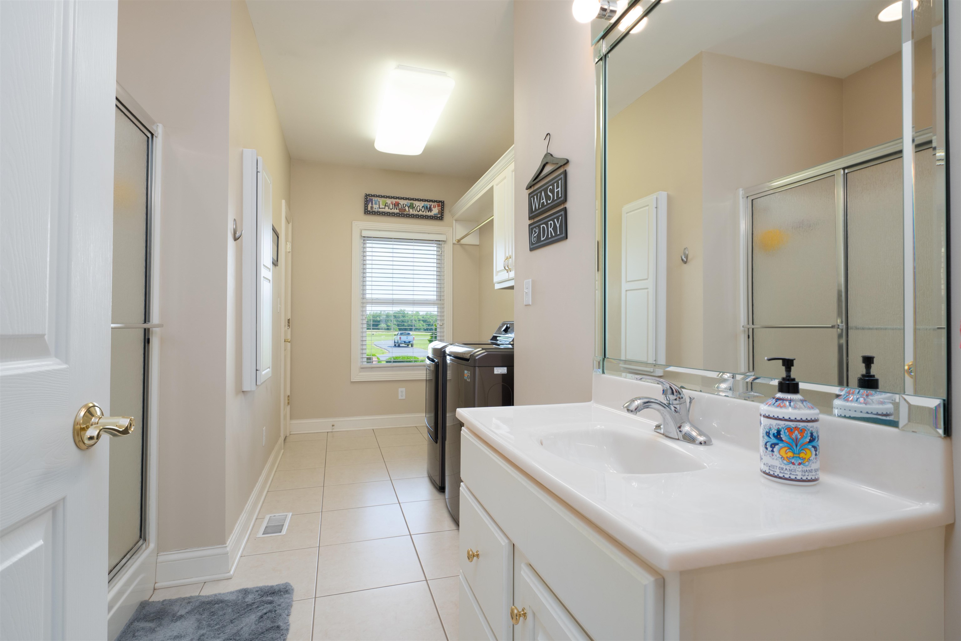 7271 US Hwy 60, Owensboro, Kentucky 42301, 4 Bedrooms Bedrooms, ,4 BathroomsBathrooms,Single Family Residence,For Sale,US Hwy 60,92172