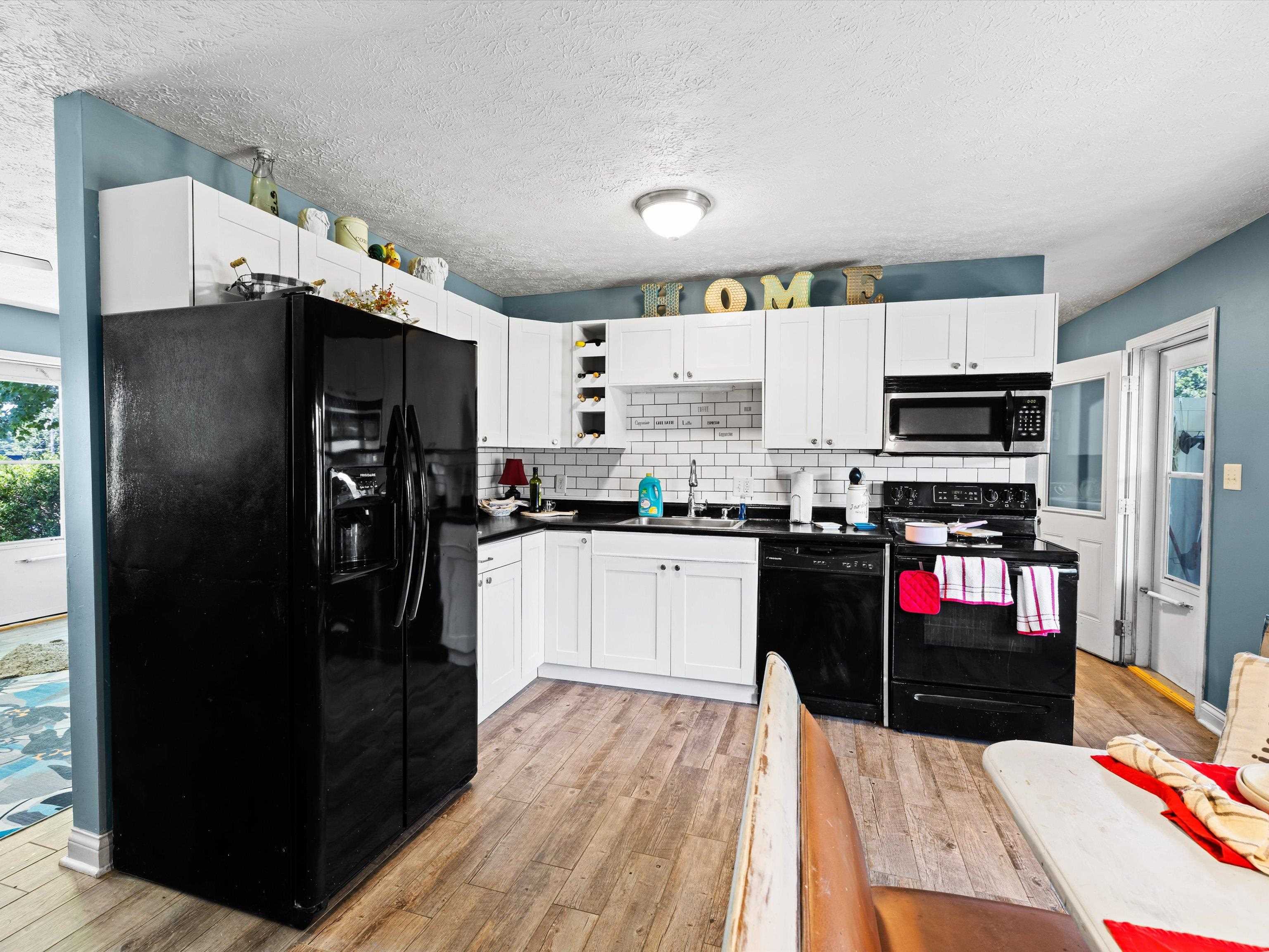6127 Sutter Loop East, Owensboro, Kentucky 42303, 4 Bedrooms Bedrooms, ,1 BathroomBathrooms,Single Family Residence,For Sale,Sutter Loop East,92176
